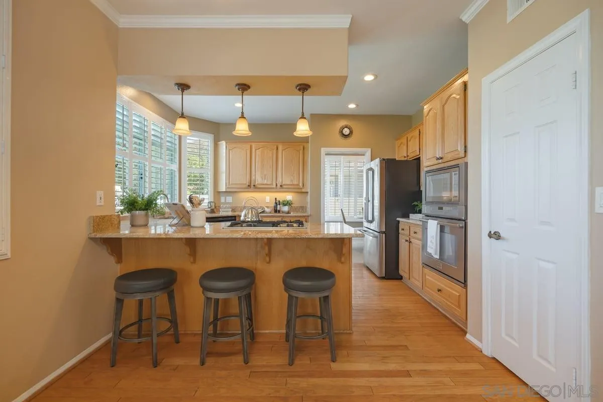 https://cdn.realtyfeed.com/cdn/127/260018102/f617c97dd6d6b33ddeb7df432ca21382.webp