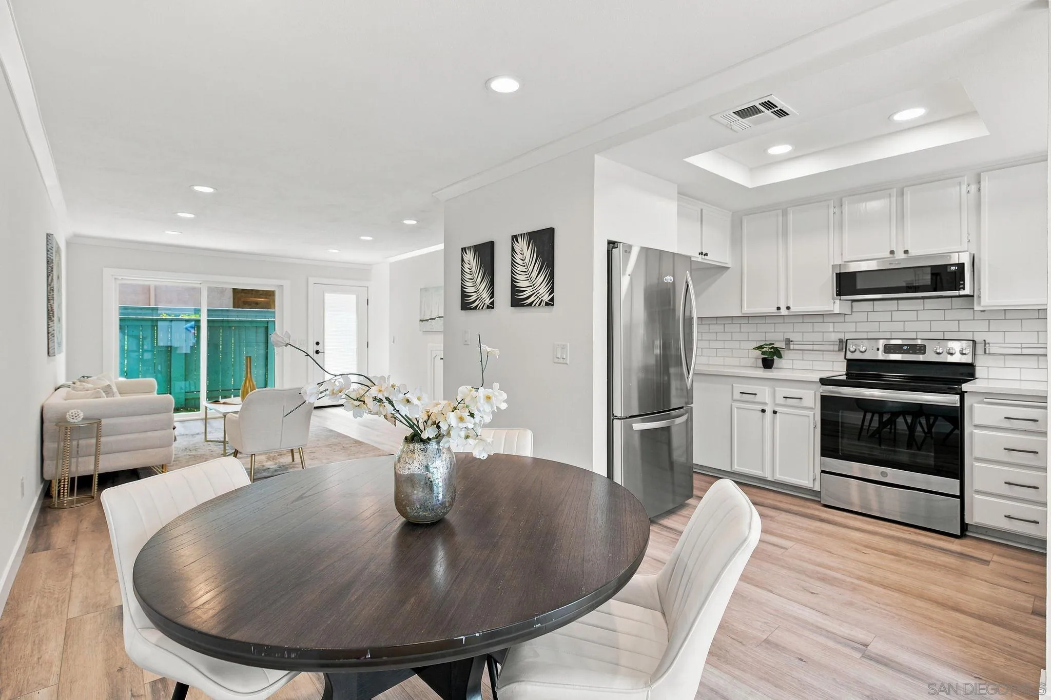 Photo #11: 260018103 Listing: Photo #11