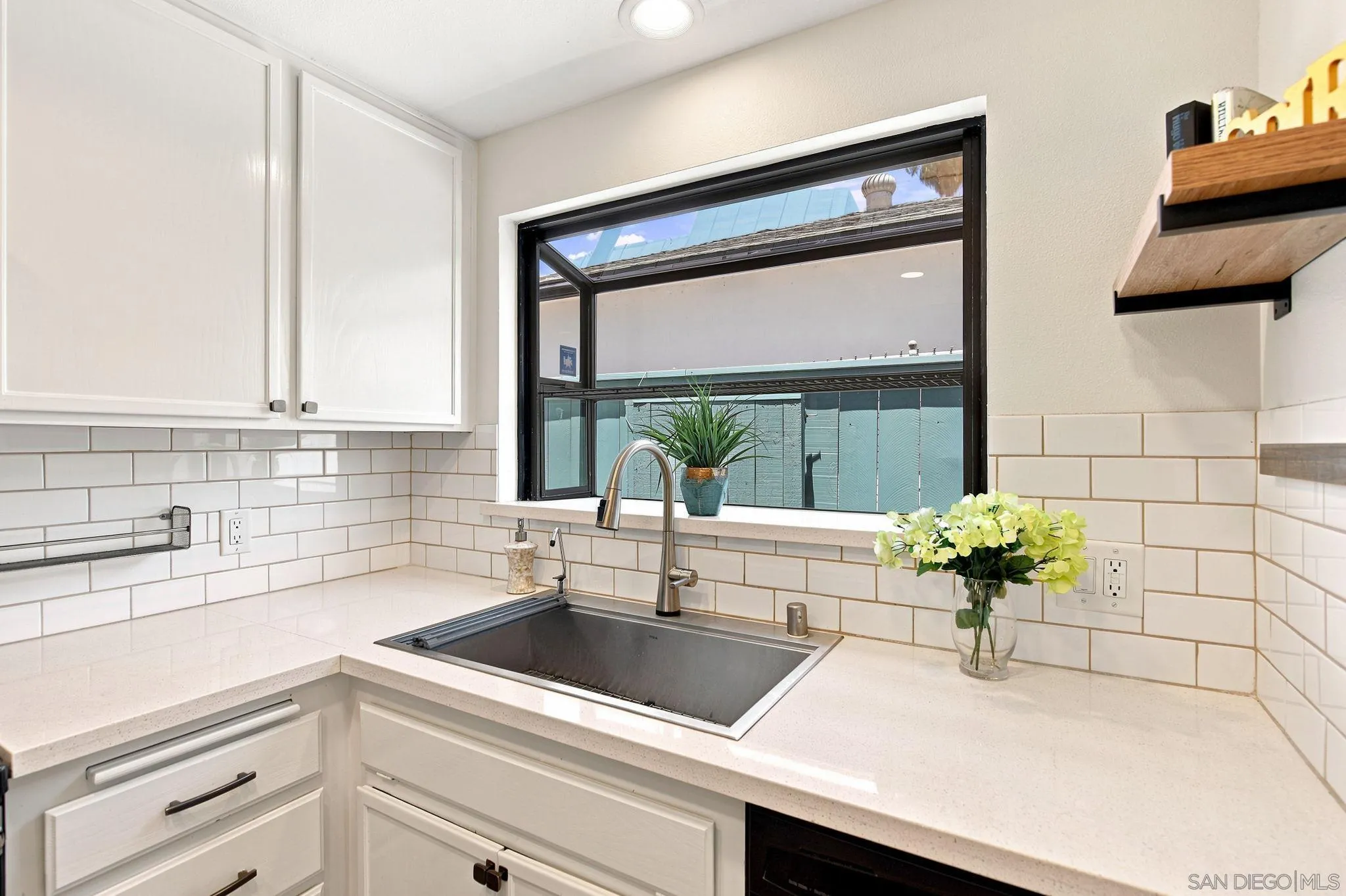 Photo #17: 260018103 Listing: Photo #17