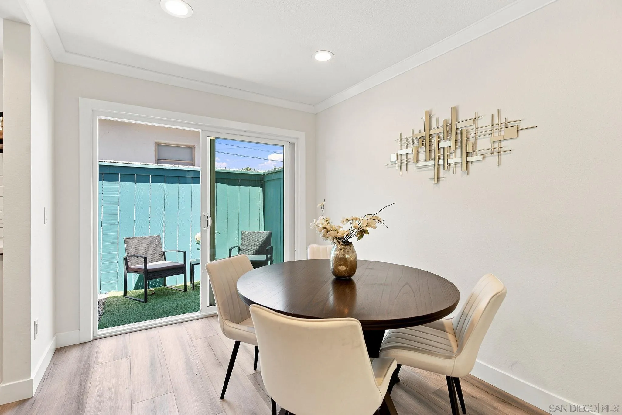 Photo #8: 260018103 Listing: Photo #8