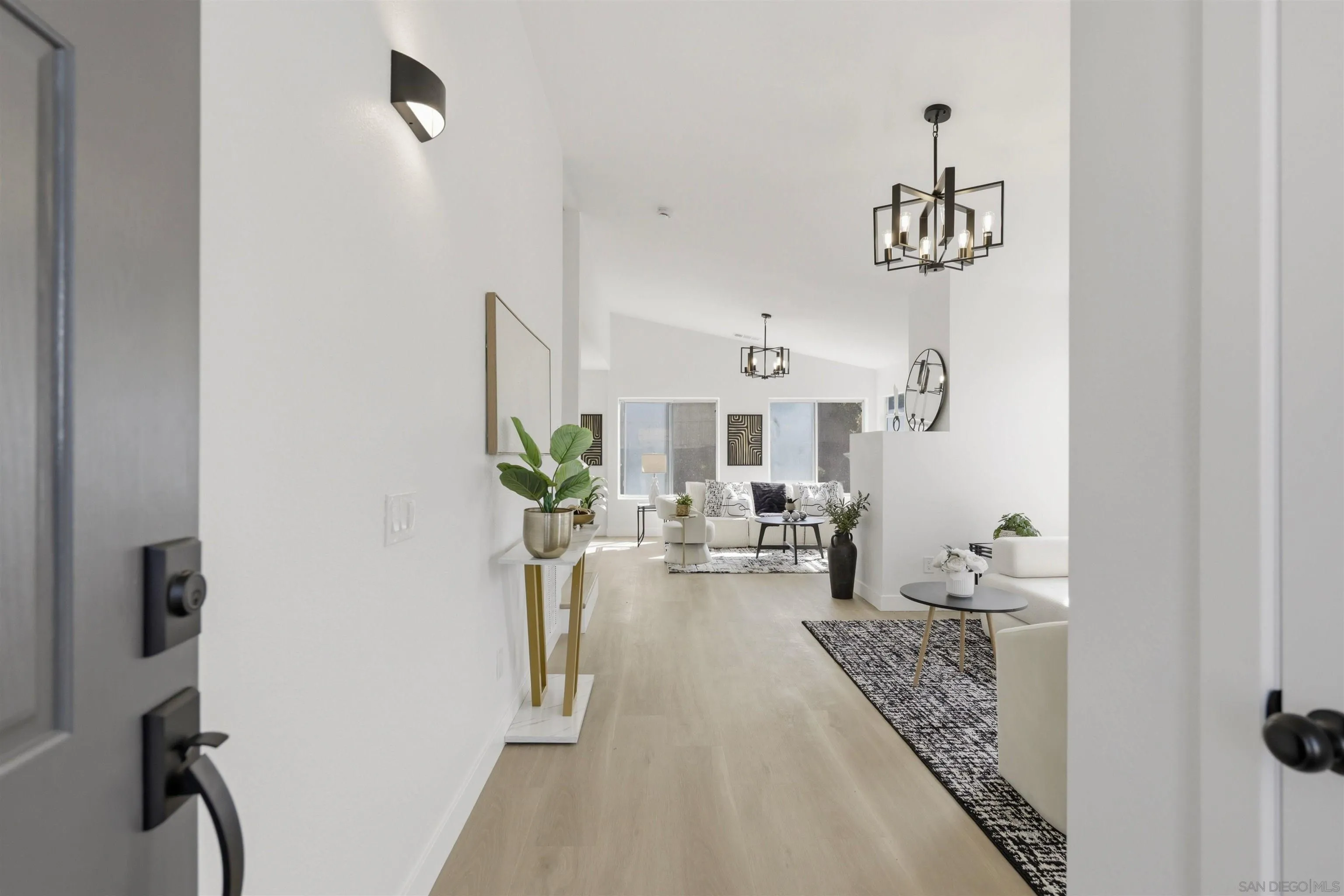 https://cdn.realtyfeed.com/cdn/127/260018112/cc2fa5b28e47b55afbfefb1101056bf0.webp