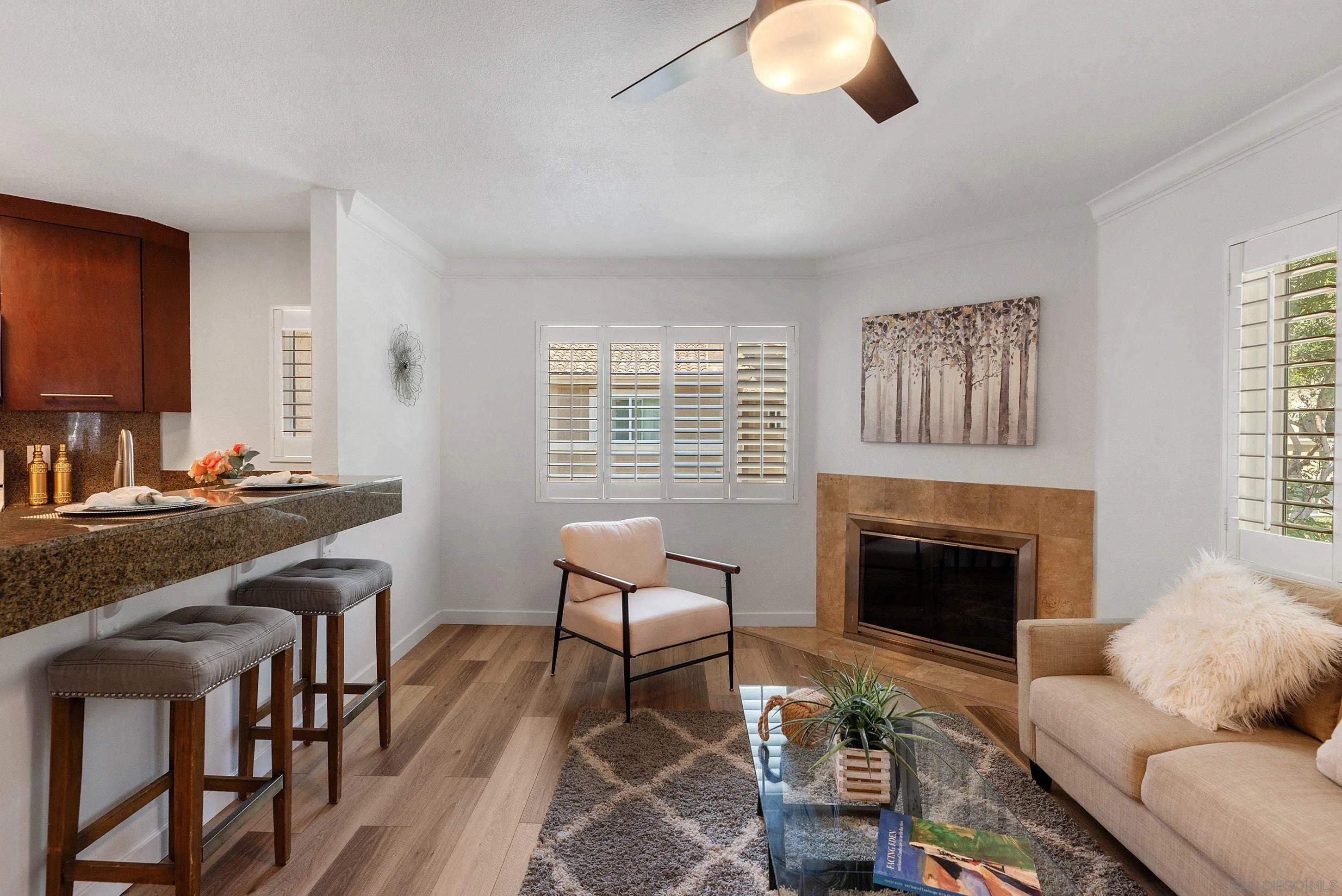 Photo #2: 260018114 Listing: Photo #2