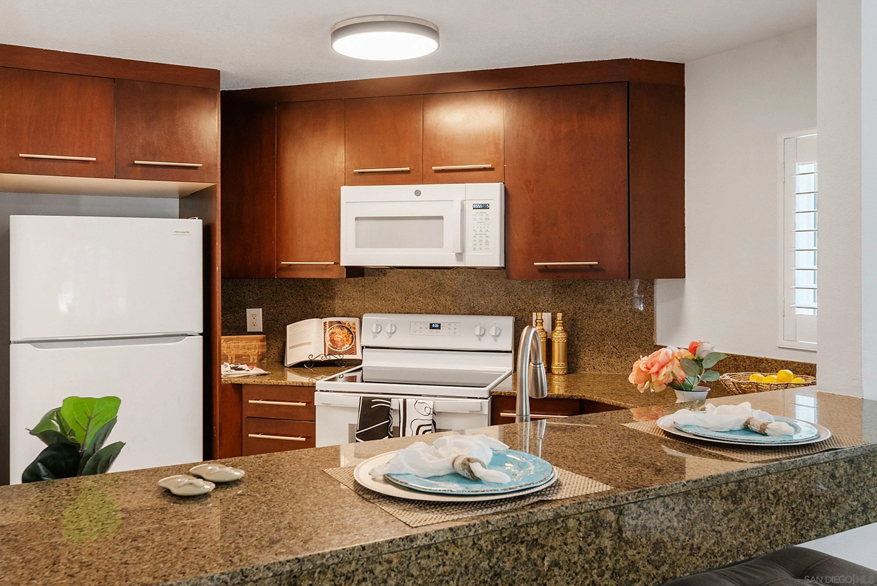 Photo #11: 260018114 Listing: Photo #11