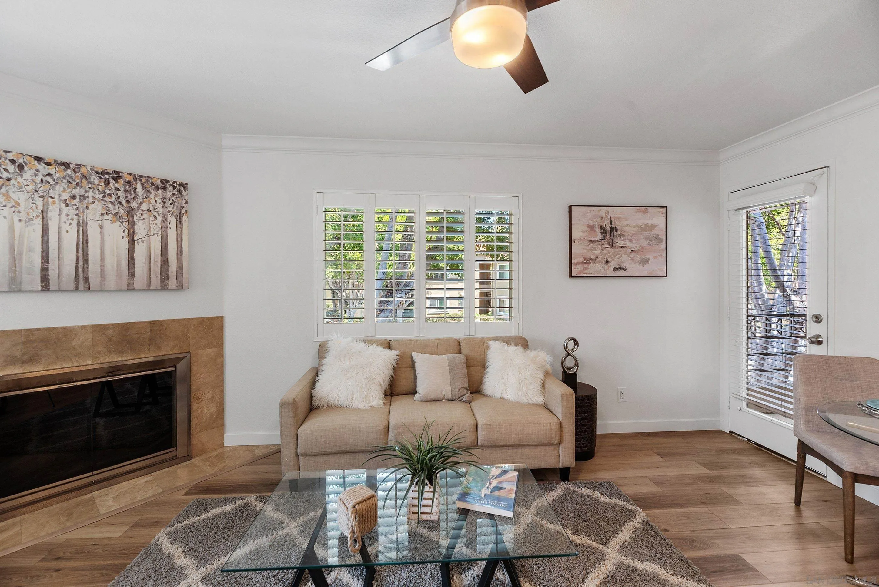 Photo #3: 260018114 Listing: Photo #3