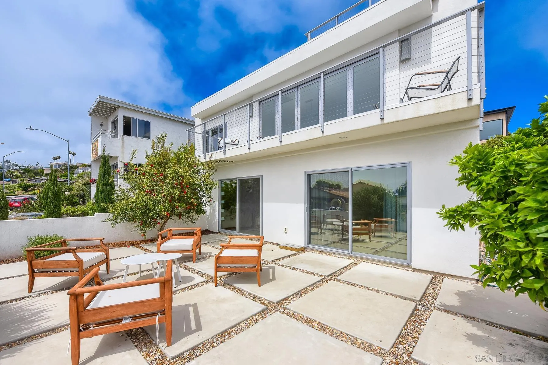 https://cdn.realtyfeed.com/cdn/127/260018121/47f517f0870d2062f1e56977f7122cee.webp