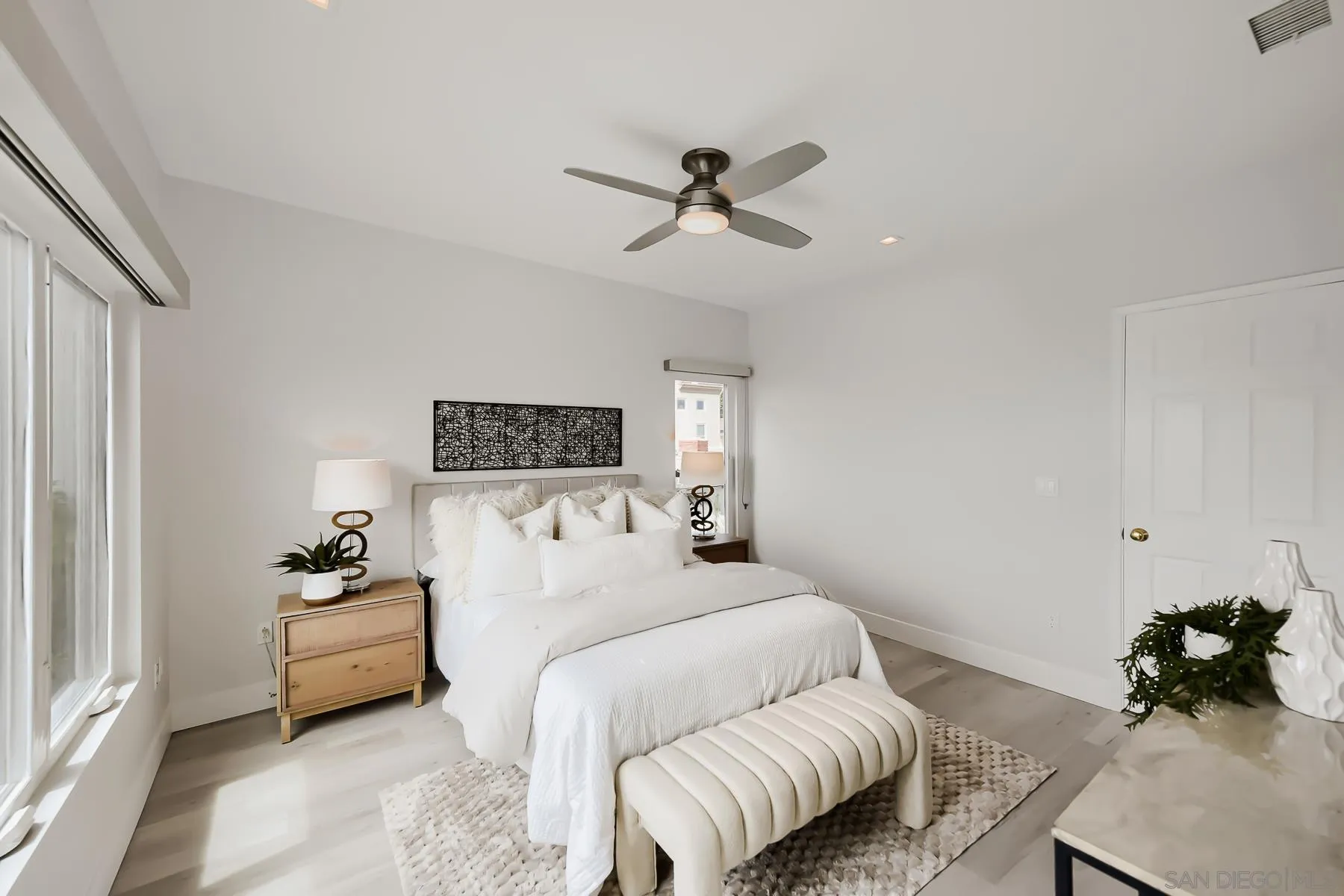https://cdn.realtyfeed.com/cdn/127/260018121/5663f035ded11838e92f7d74352c0960.webp