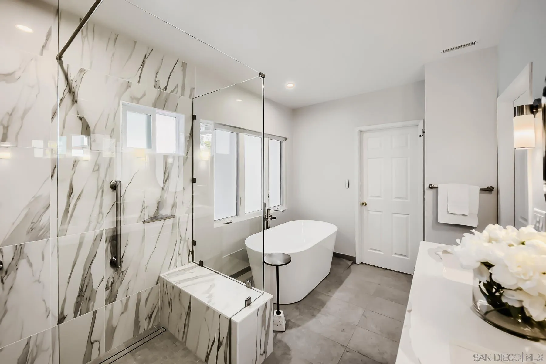 https://cdn.realtyfeed.com/cdn/127/260018121/b50291e23626ccd95e77993275c3f911.webp