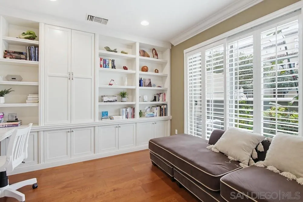Photo #5: 260018124 Listing: Photo #5