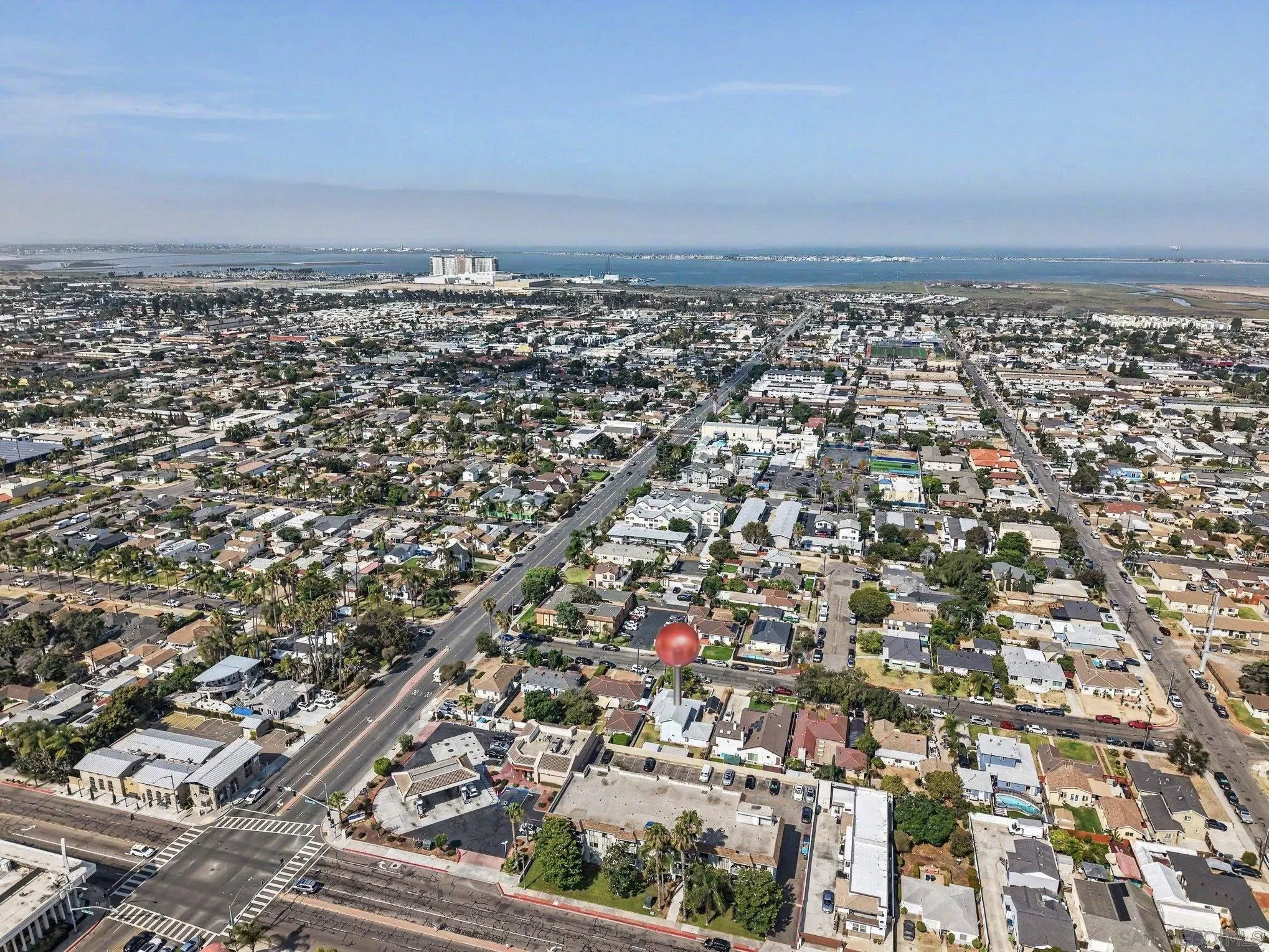 https://cdn.realtyfeed.com/cdn/127/260018126/612fd83a02d3e6682db507bfdb53a2b8.webp