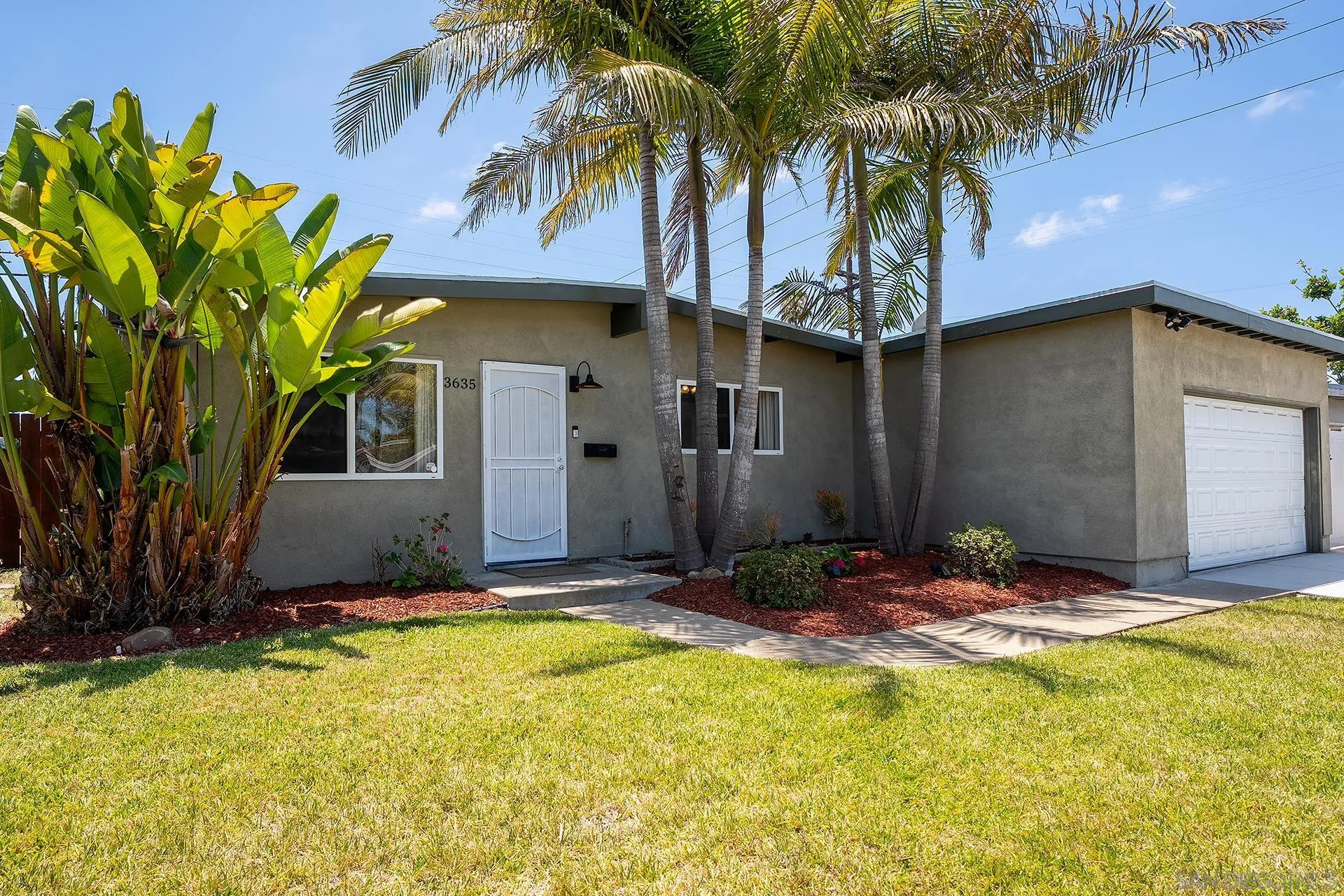 https://cdn.realtyfeed.com/cdn/127/260018127/1852156bd70259b37fd43c575403bb61.webp