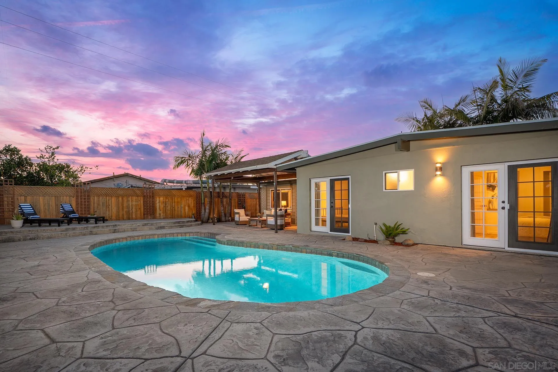 https://cdn.realtyfeed.com/cdn/127/260018127/d2645e9d2bc5516e20a0f15cc6c05224.webp
