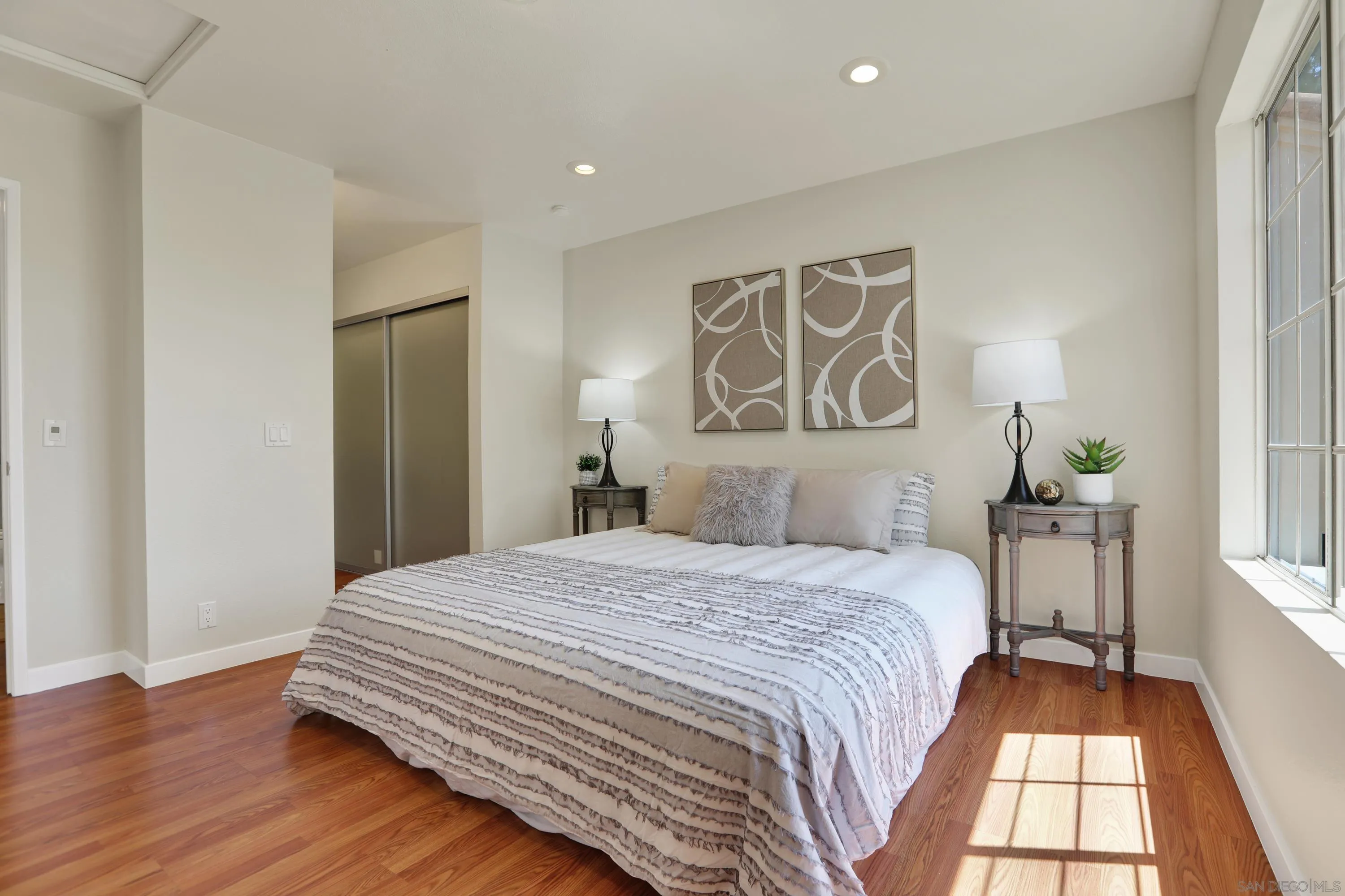 https://cdn.realtyfeed.com/cdn/127/260018129/106f743b0d14ff2ff256023164f1fe07.webp