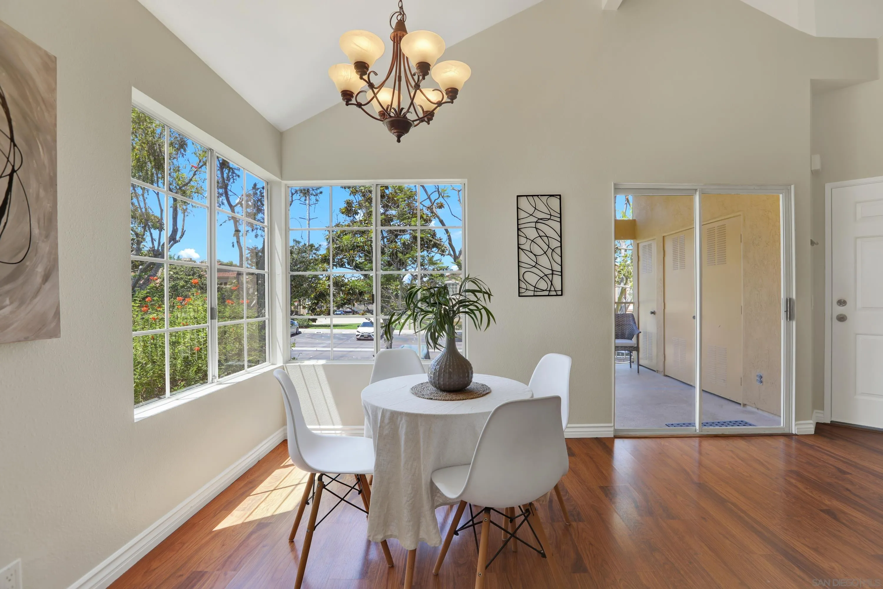 https://cdn.realtyfeed.com/cdn/127/260018129/a27840e64c9a2e6a40601985e0901cfe.webp