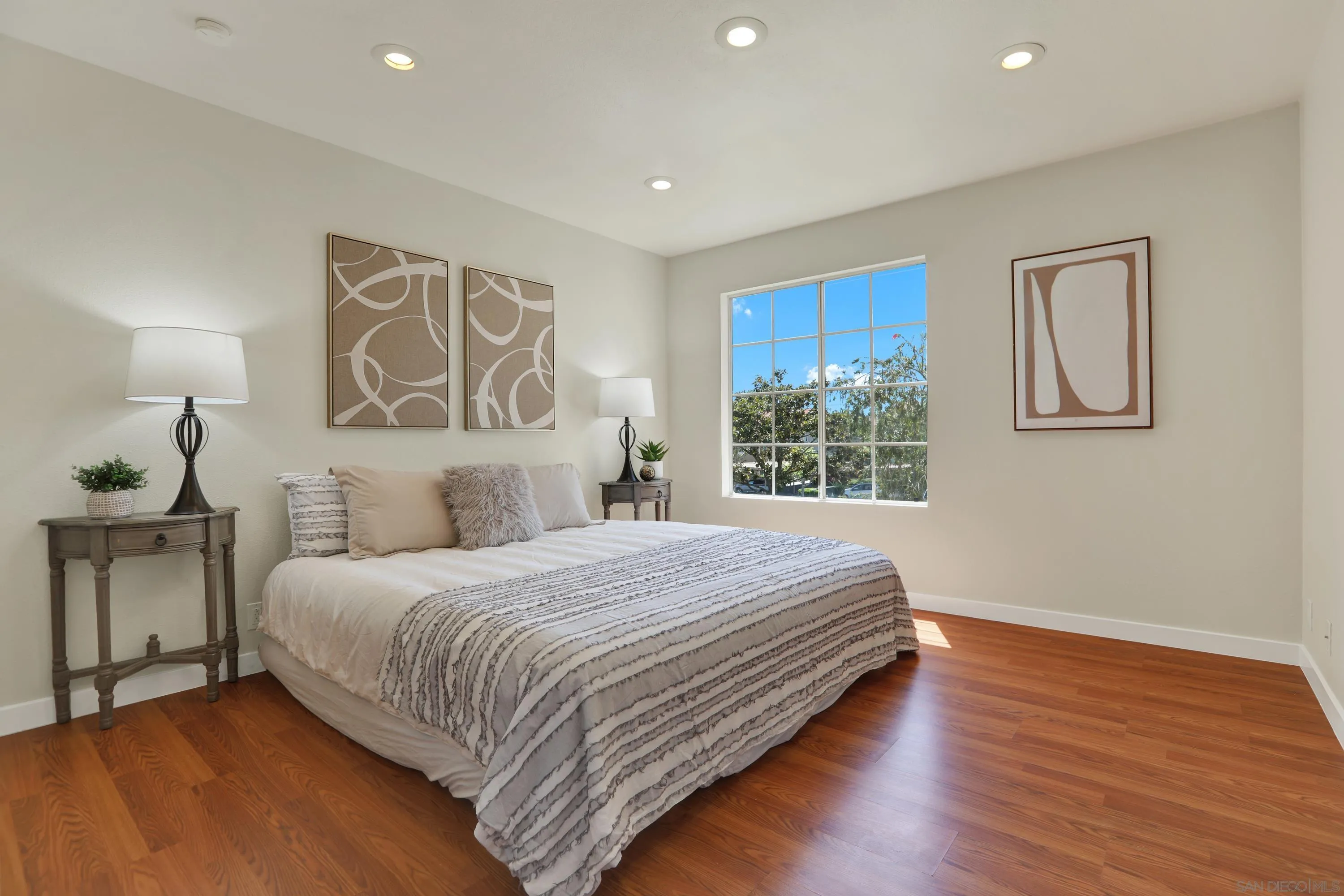 https://cdn.realtyfeed.com/cdn/127/260018129/e3486a151cef826cd1bf8b627e641679.webp