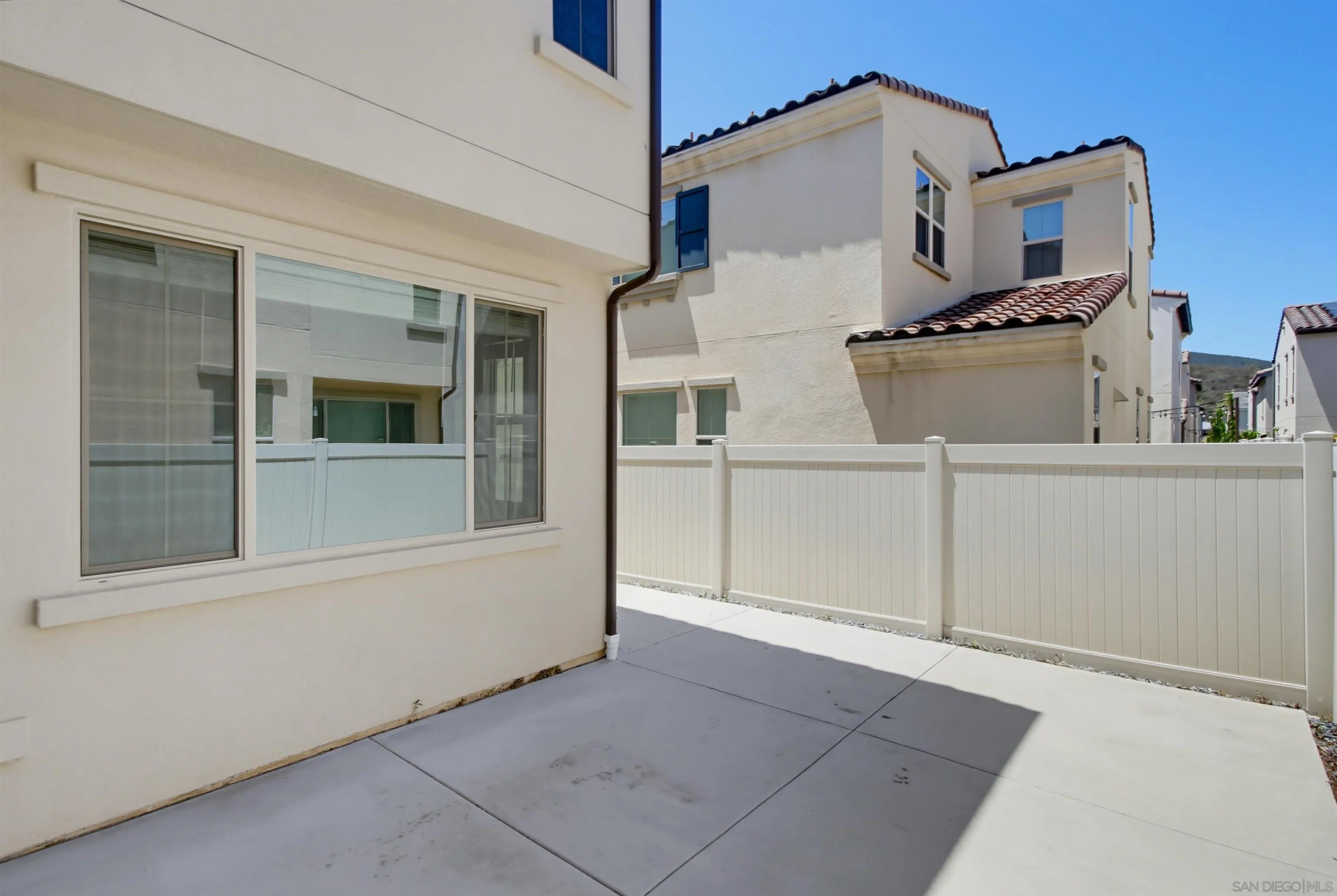 https://cdn.realtyfeed.com/cdn/127/260018132/0541ac7520eb851903b8676751303dfe.webp