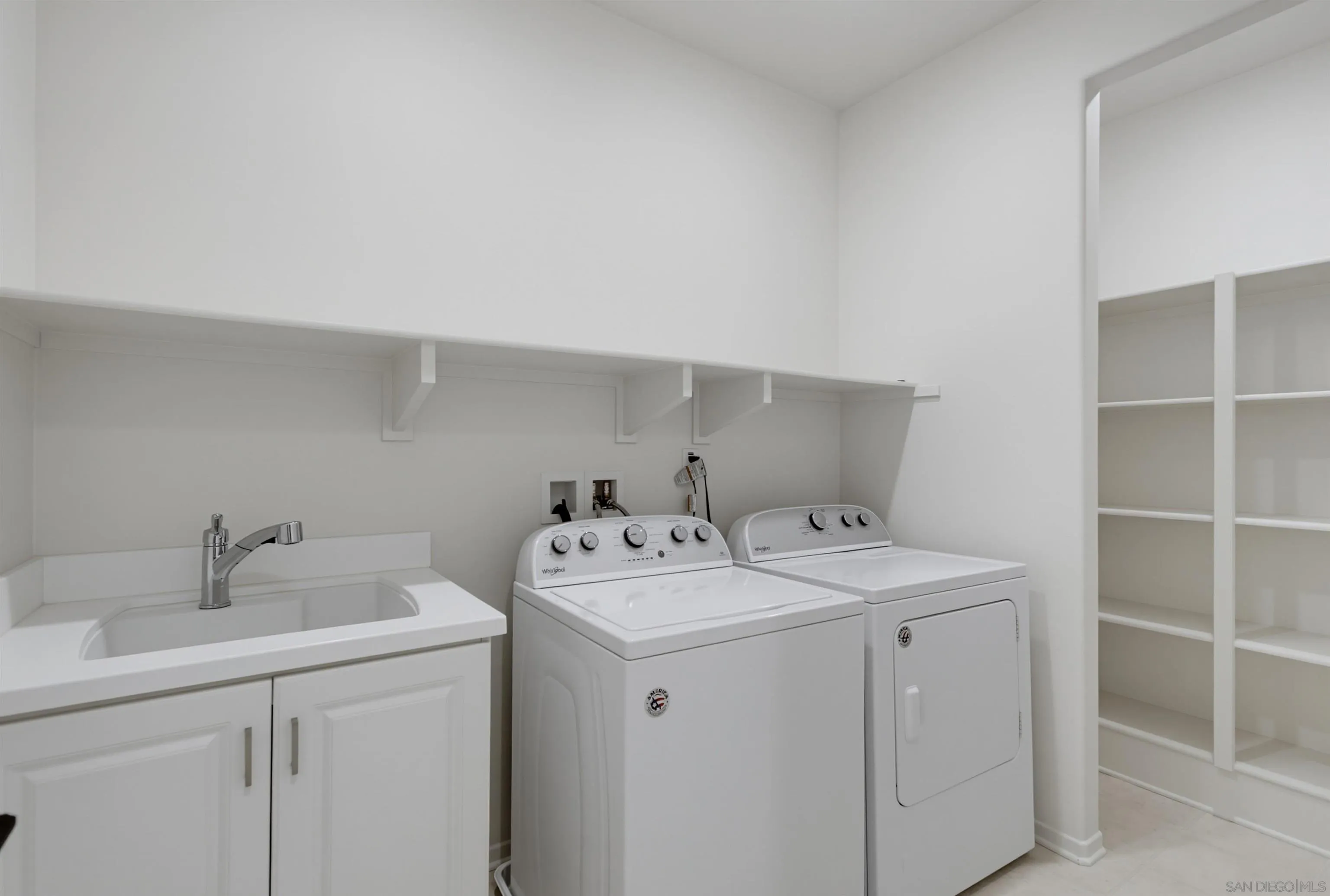 https://cdn.realtyfeed.com/cdn/127/260018132/154d90d7d7664b5355a6e0914c24ca33.webp