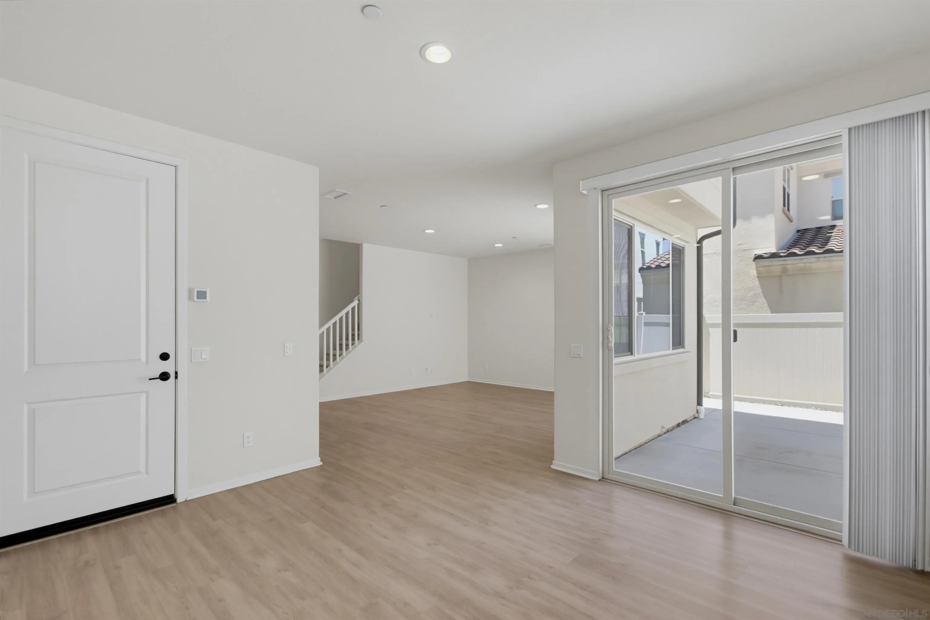 https://cdn.realtyfeed.com/cdn/127/260018132/6f1f147847f7758322360f0e3f4f7418.webp