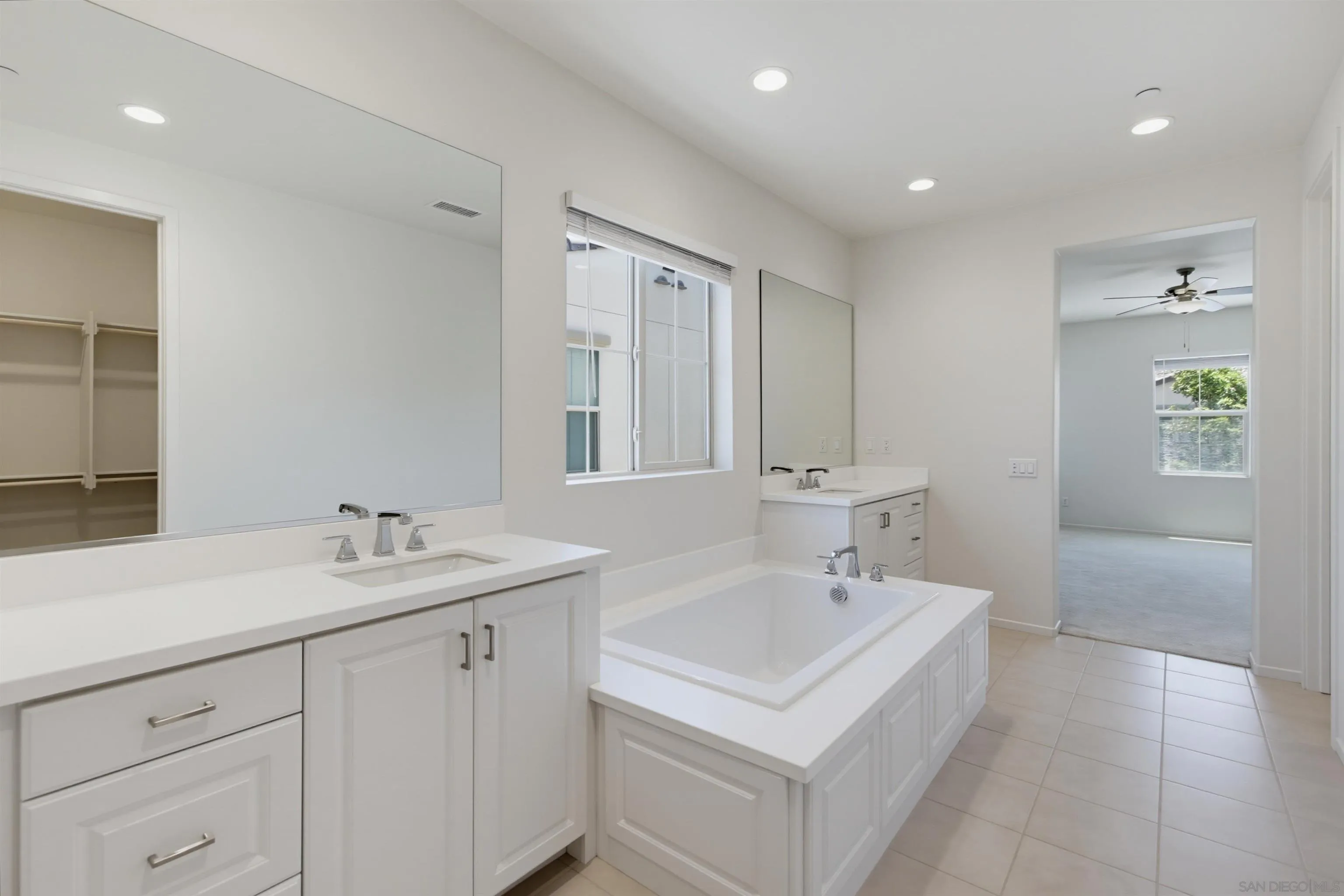 https://cdn.realtyfeed.com/cdn/127/260018132/ed501525abd20198475dd556fc3f5b6c.webp