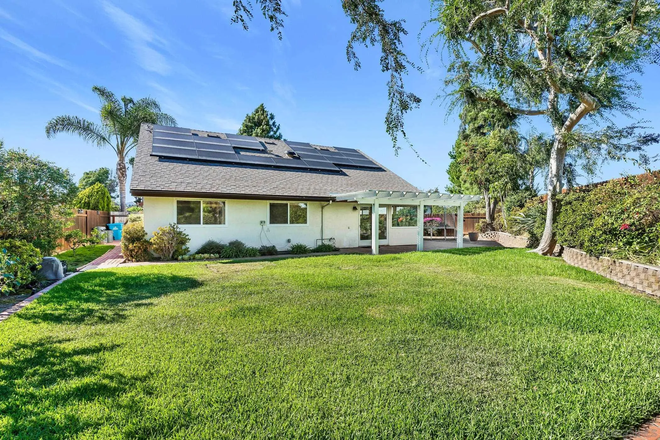 https://cdn.realtyfeed.com/cdn/127/260018134/332e7b6bc6dcb142c9e0f70452640d93.webp