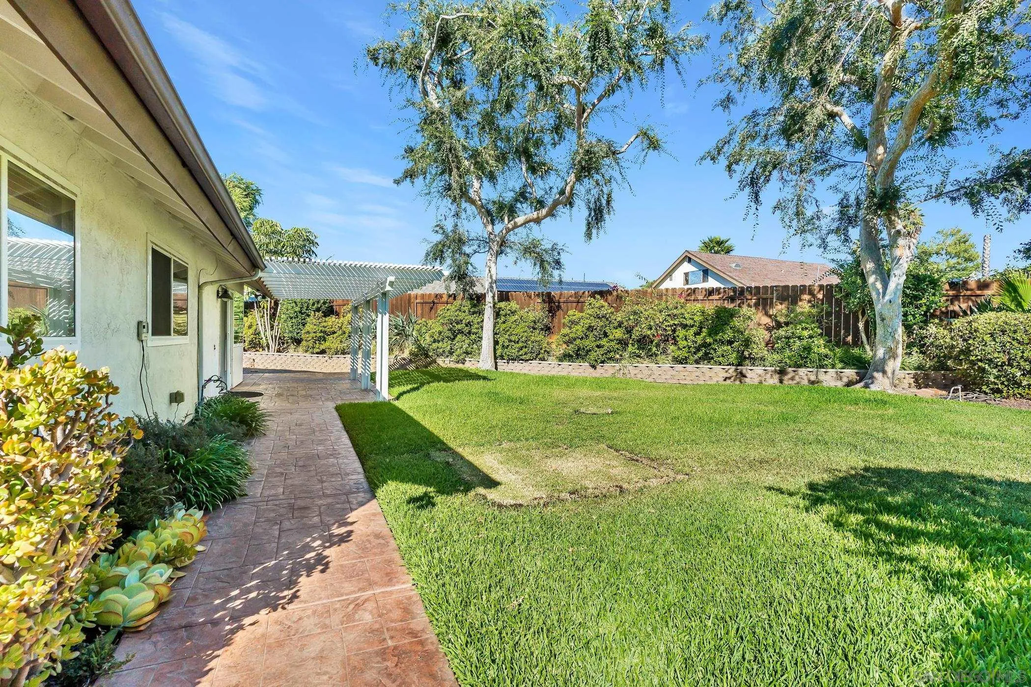 https://cdn.realtyfeed.com/cdn/127/260018134/4e61bf2c96030b0457868c8406dc42f4.webp