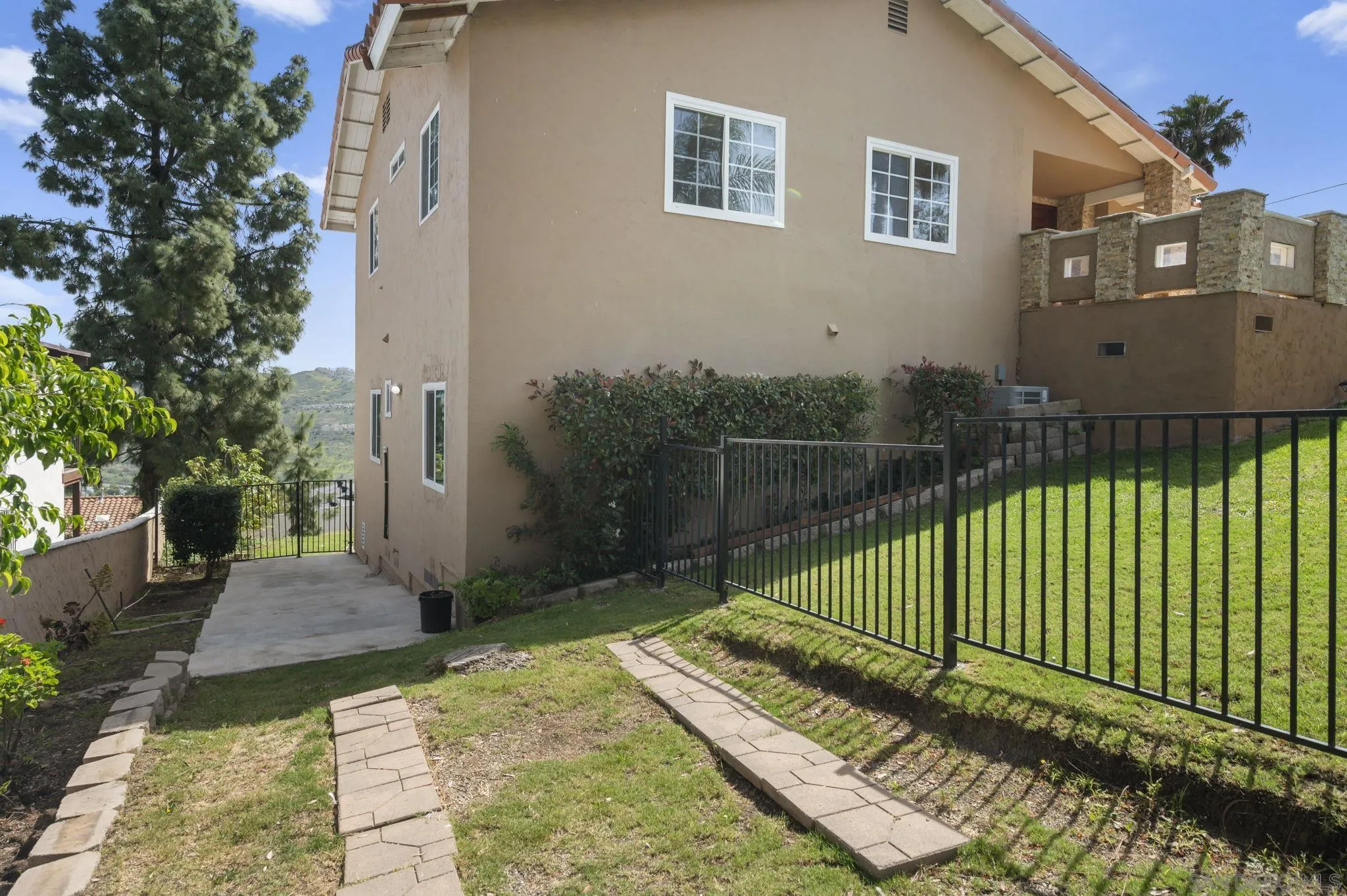 https://cdn.realtyfeed.com/cdn/127/260018135/d1b18af9602784927aa82918f98717fe.webp
