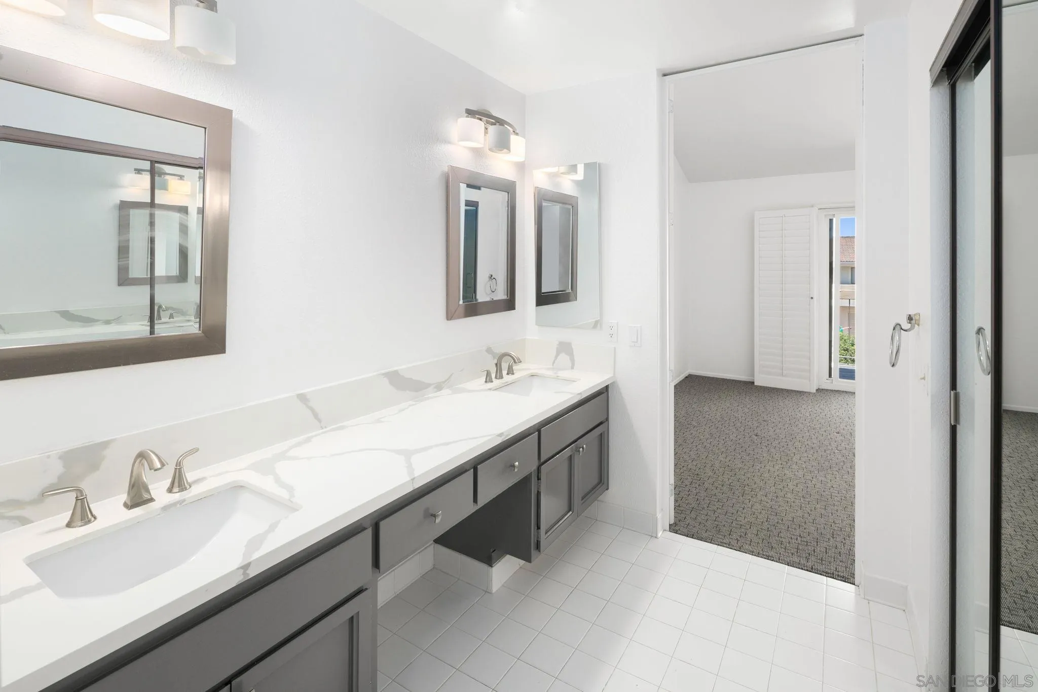 https://cdn.realtyfeed.com/cdn/127/260018136/37604d1bcdd98dd9141efebc9fc8a3d1.webp