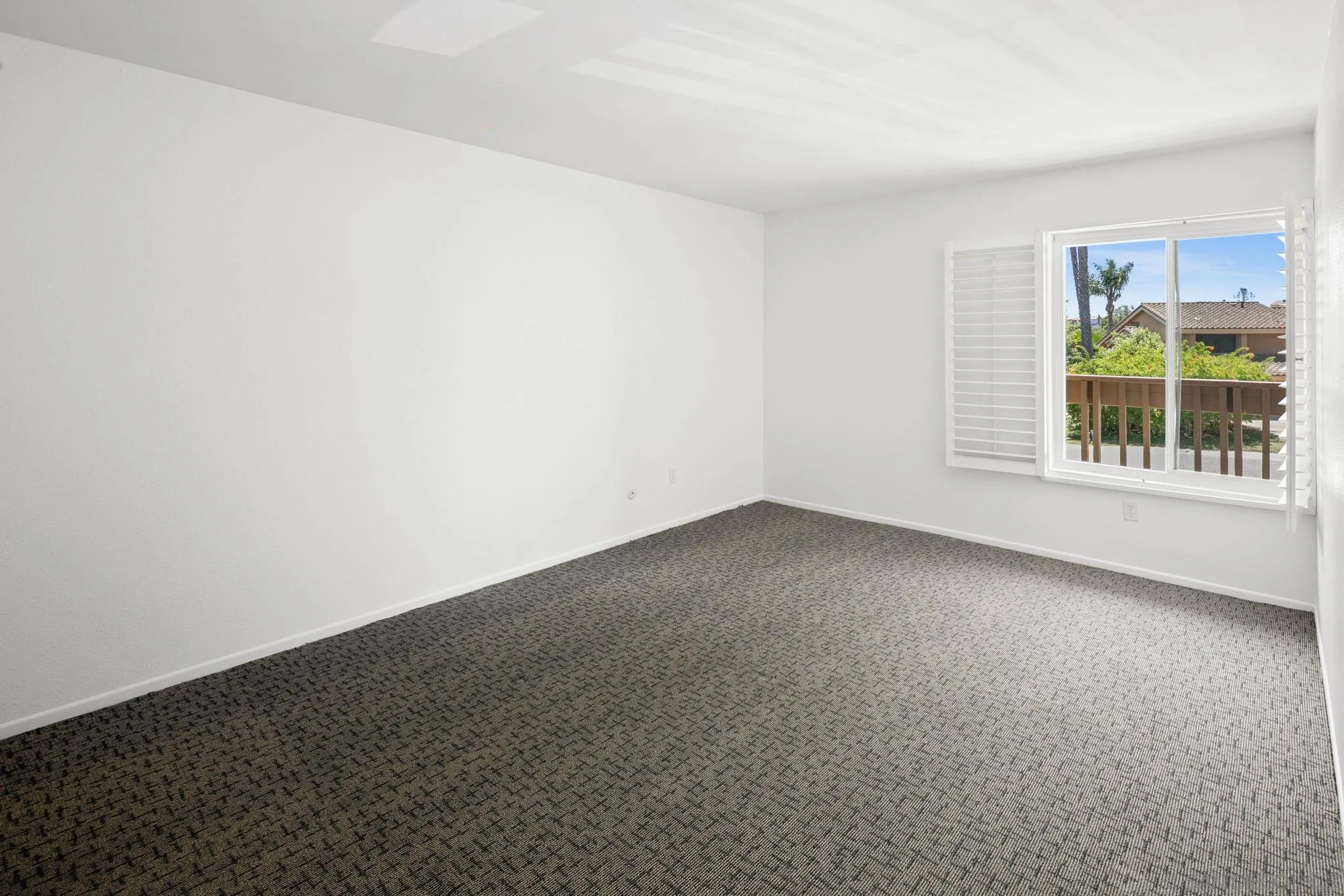 https://cdn.realtyfeed.com/cdn/127/260018136/9e86a267551cf813dbf140f1186b0f74.webp