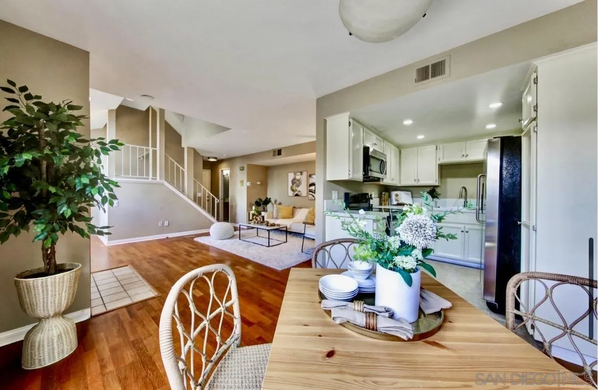 https://cdn.realtyfeed.com/cdn/127/260018146/160a03cf0968a95dccd88980c6f930fa.webp