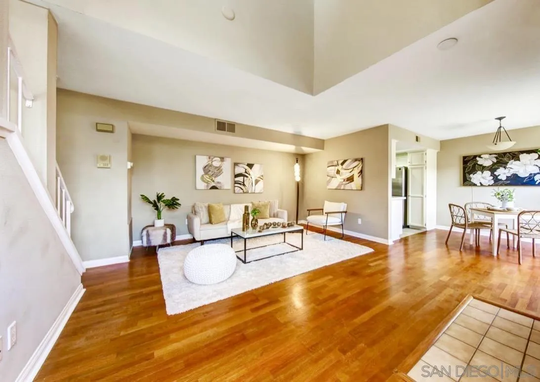 https://cdn.realtyfeed.com/cdn/127/260018146/c2f2cd4c4faa925970e8e1d29c3041c9.webp