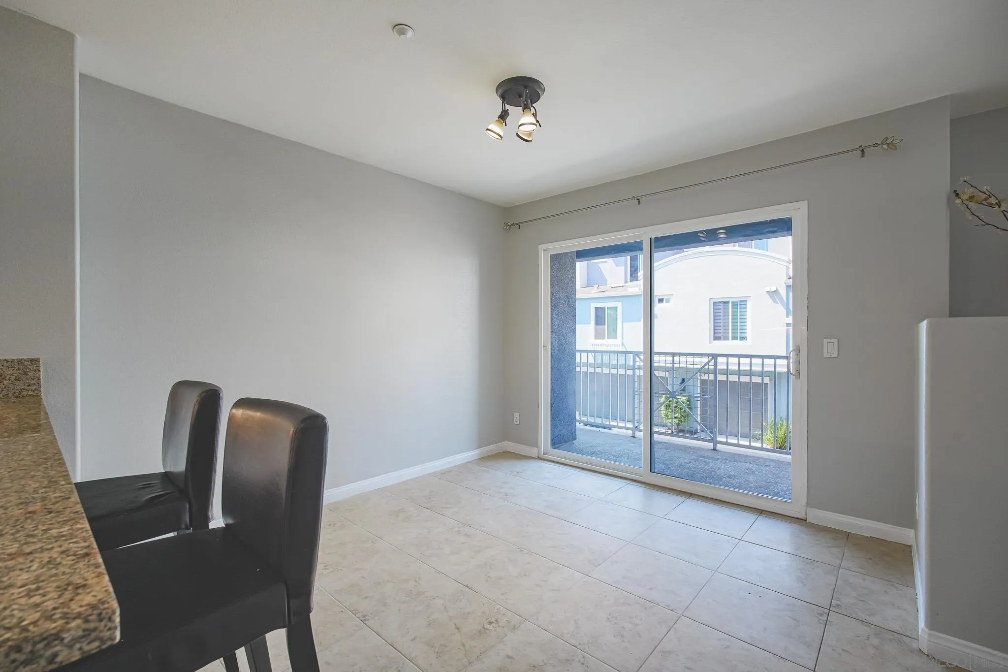 https://cdn.realtyfeed.com/cdn/127/260018149/1bfda2283b46c8303f505d16c990d347.webp