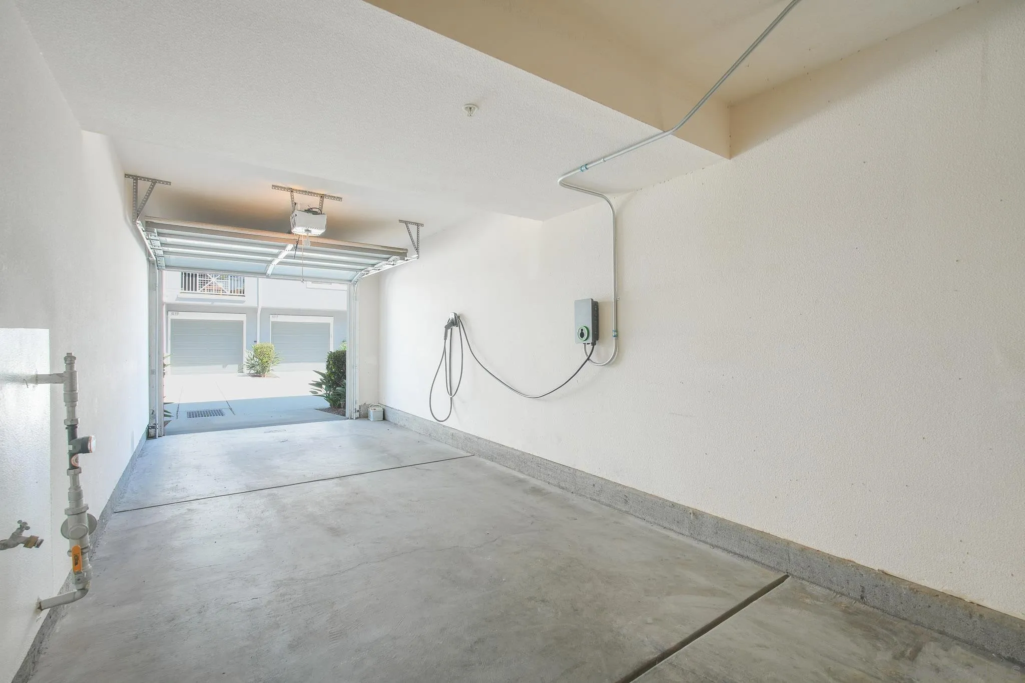 https://cdn.realtyfeed.com/cdn/127/260018149/ef0648a1aeaf7f3094db2a20c71b92e5.webp
