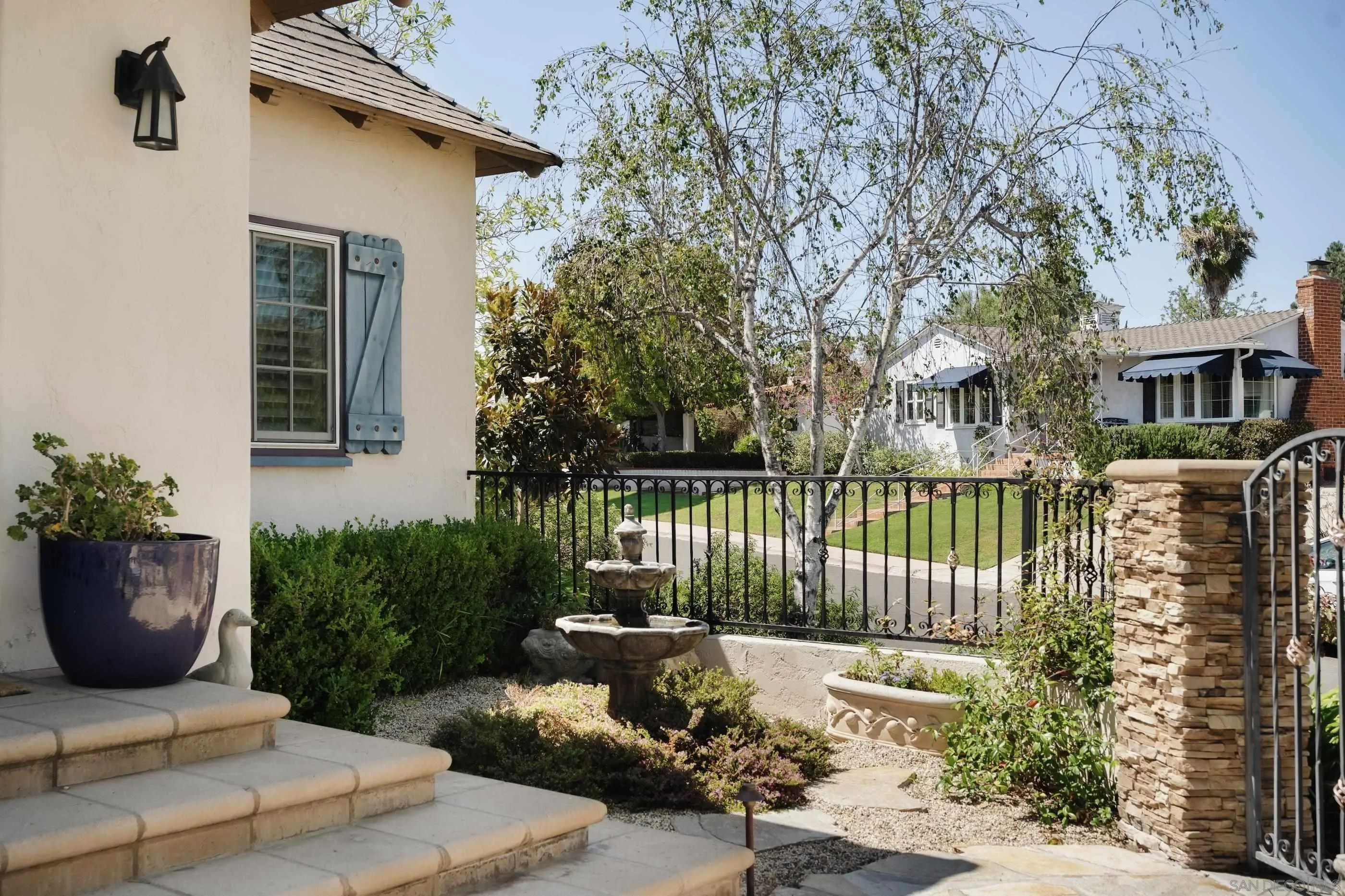 https://cdn.realtyfeed.com/cdn/127/260018151/23d34be8cf7e1c8ebb27f033264b4c2b.webp