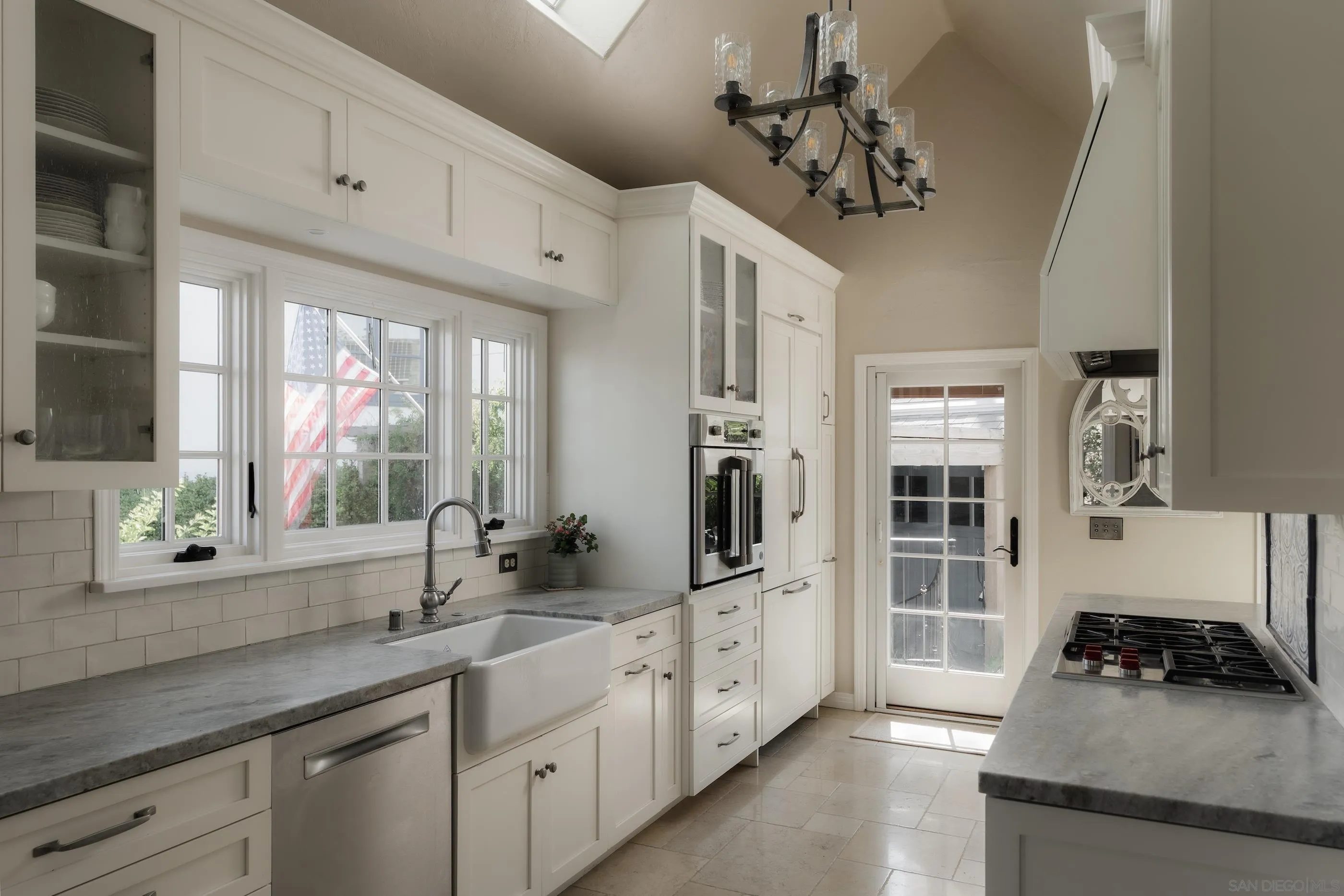 https://cdn.realtyfeed.com/cdn/127/260018151/30574de5e52ddd6ece6e15488b10ef18.webp
