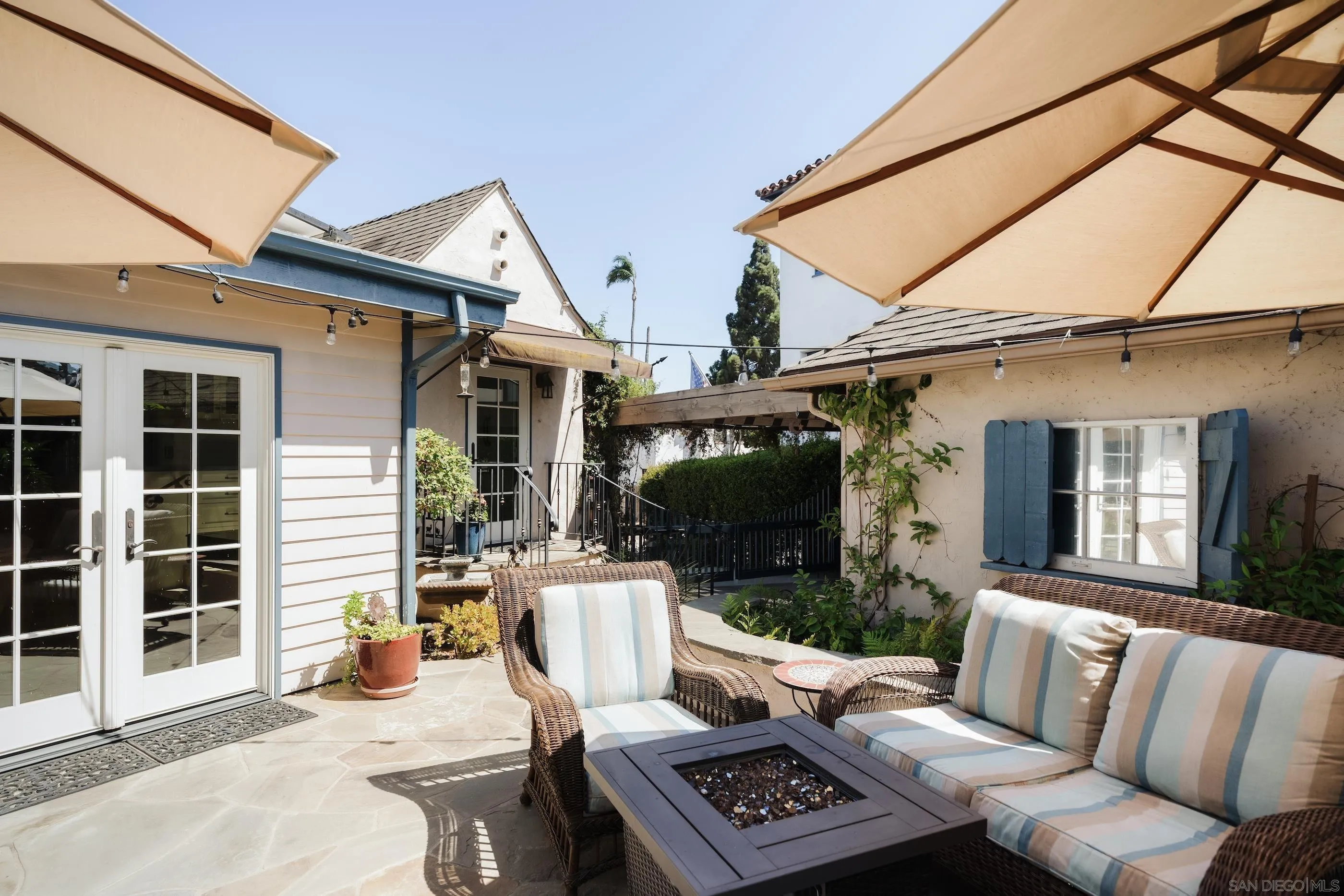 https://cdn.realtyfeed.com/cdn/127/260018151/7c95de125d6f267dc6df3aa359ae698c.webp