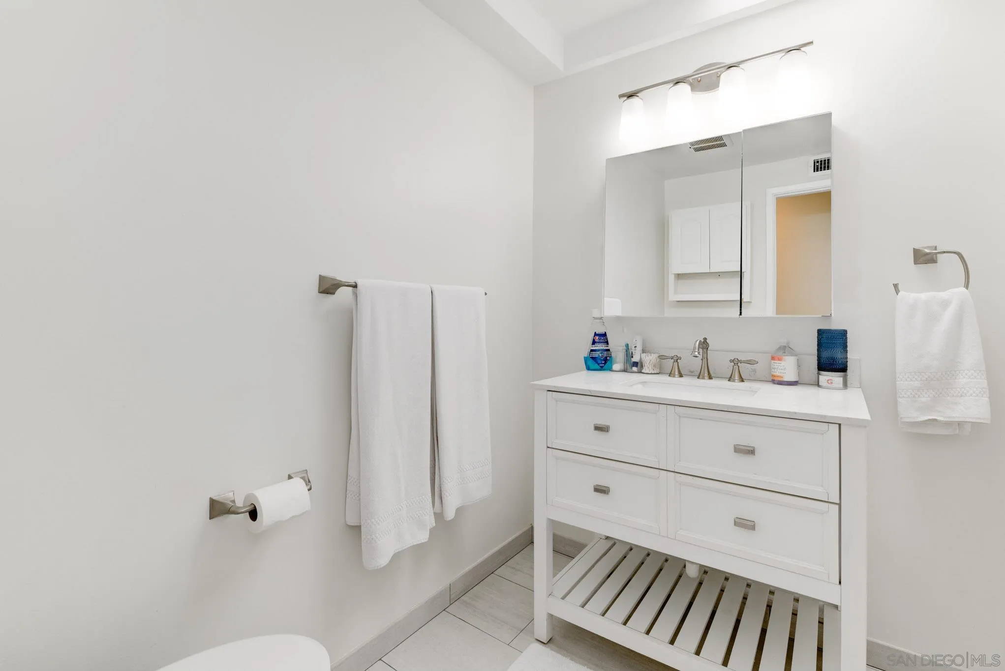 https://cdn.realtyfeed.com/cdn/127/260018152/0299a38c68ba6182d35a60d91ce8fc8f.webp