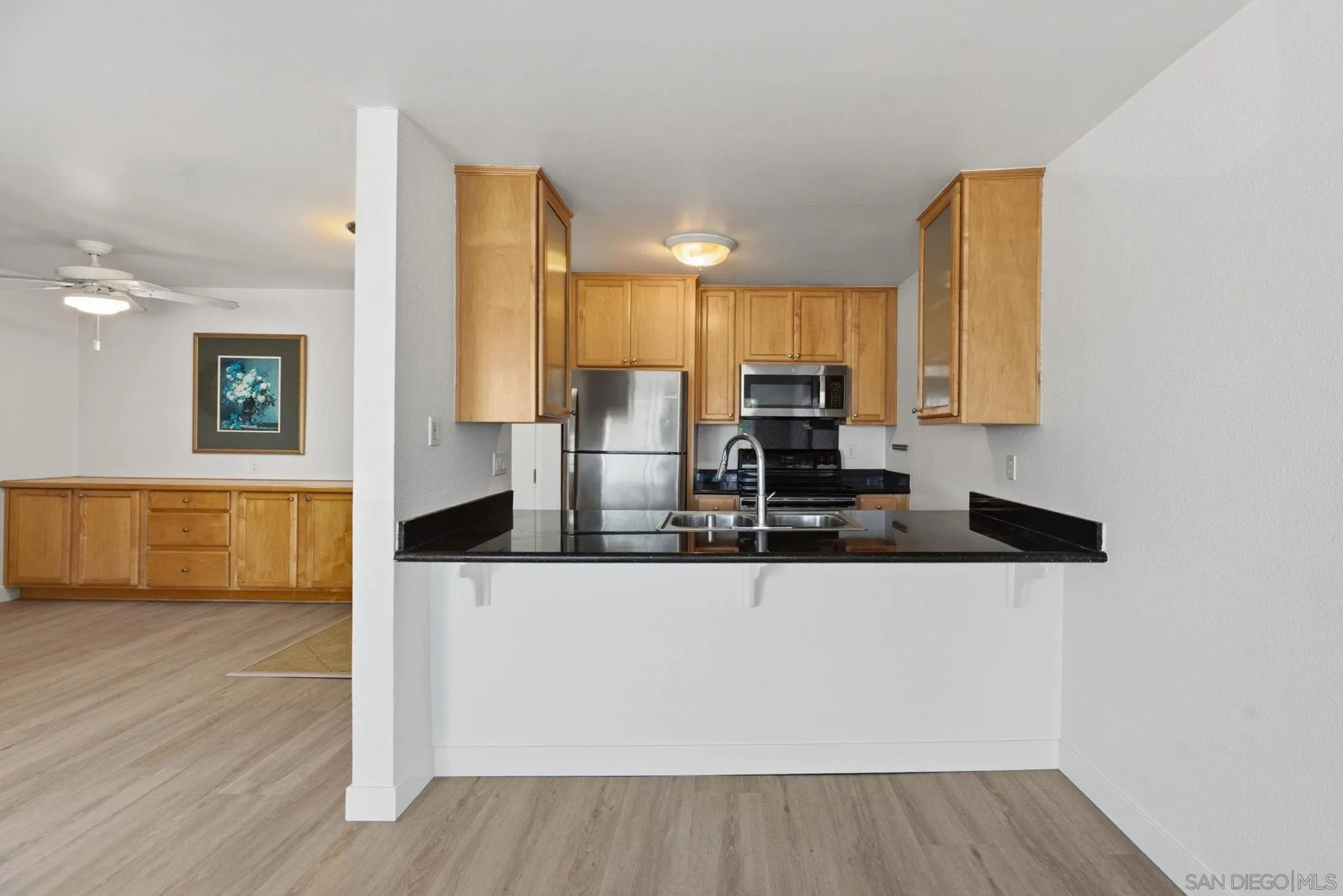 Photo #4: 260018154 Listing: Photo #4