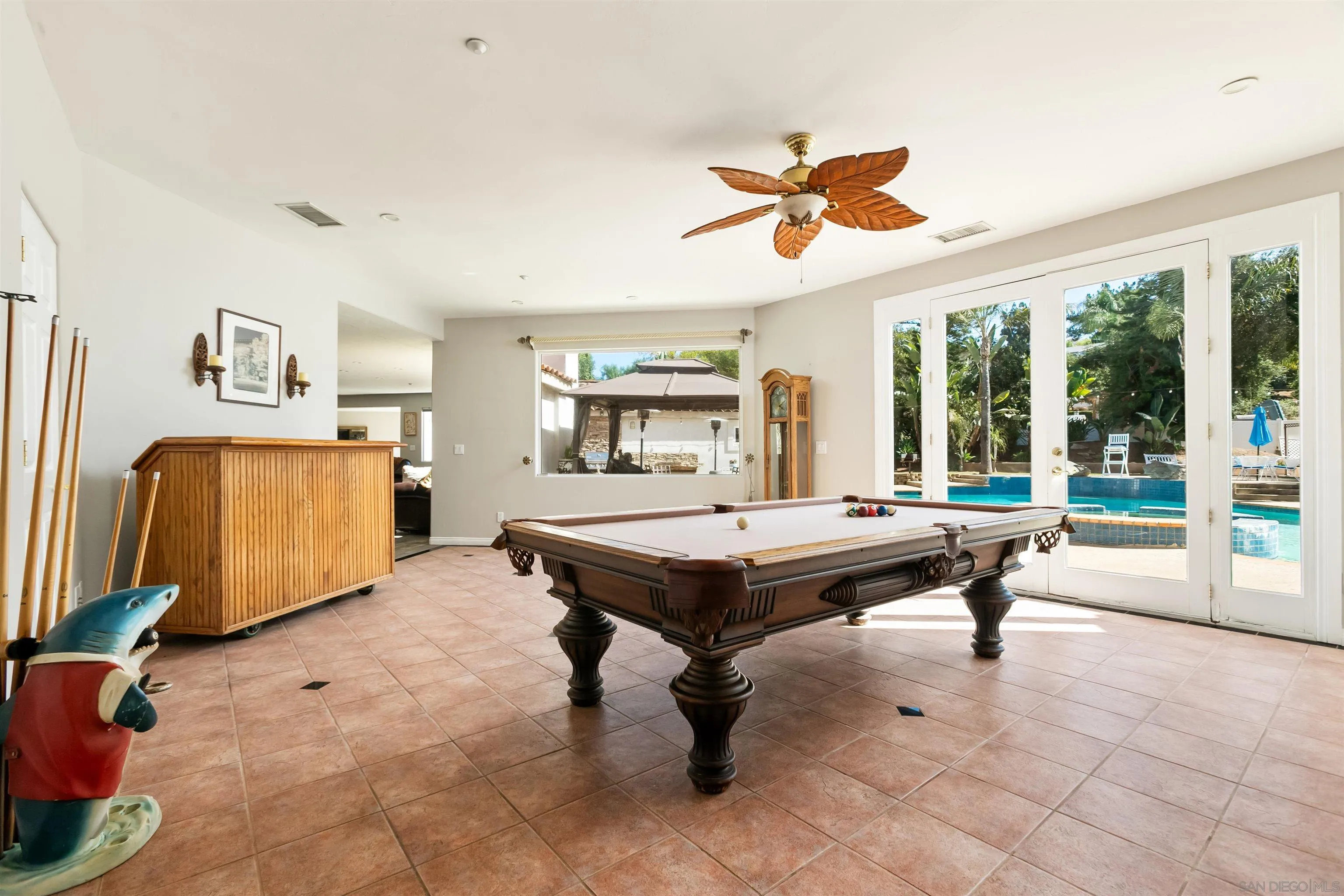https://cdn.realtyfeed.com/cdn/127/260018159/8b25d308d75a7cbf440a5af55b57dcc7.webp
