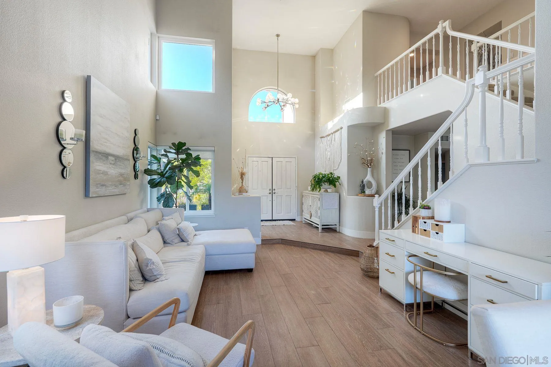 https://cdn.realtyfeed.com/cdn/127/260018168/12534b8ee4c004725a9f7ecbcc9cd944.webp