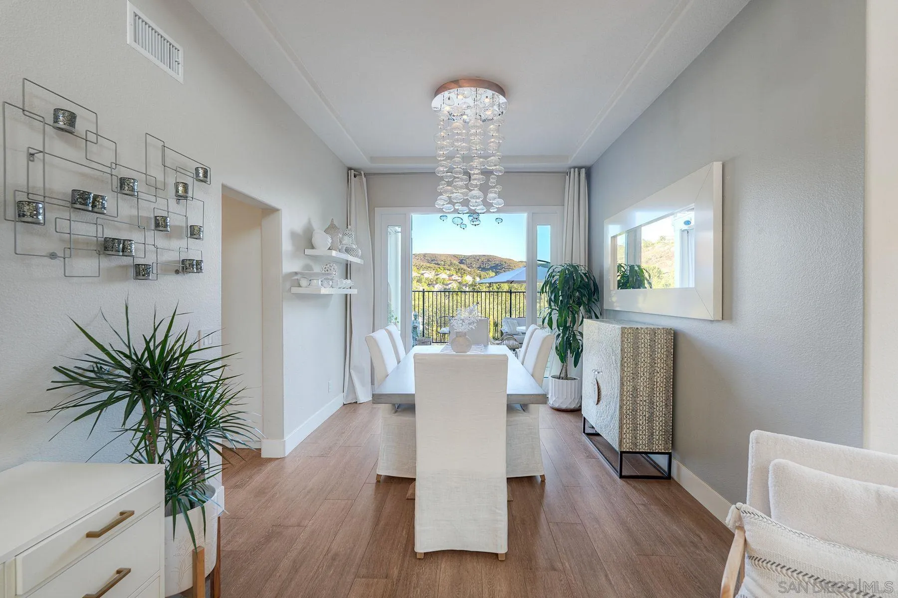 https://cdn.realtyfeed.com/cdn/127/260018168/3eb3a1b74975850c299b3e7134802111.webp