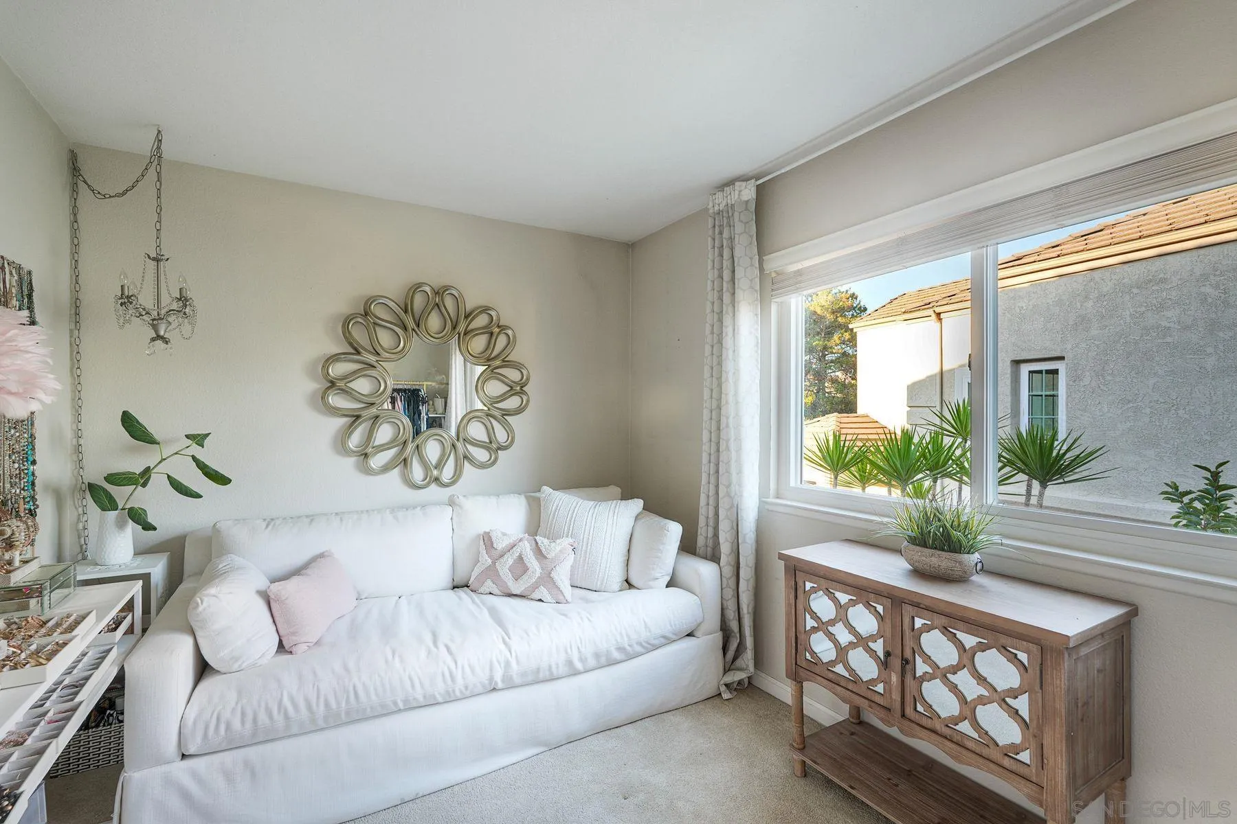 https://cdn.realtyfeed.com/cdn/127/260018168/5689cf7523275b568d45cea1ddf4ed34.webp