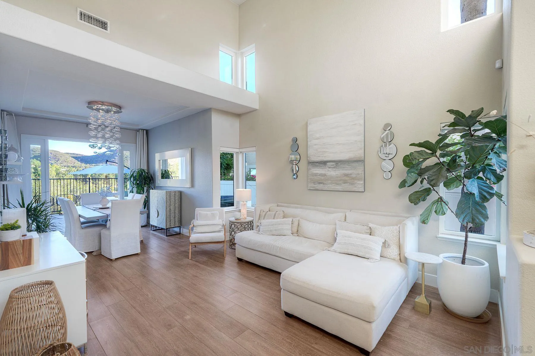 https://cdn.realtyfeed.com/cdn/127/260018168/5b949ae45c4f5a9dfa79828b4cc6238e.webp