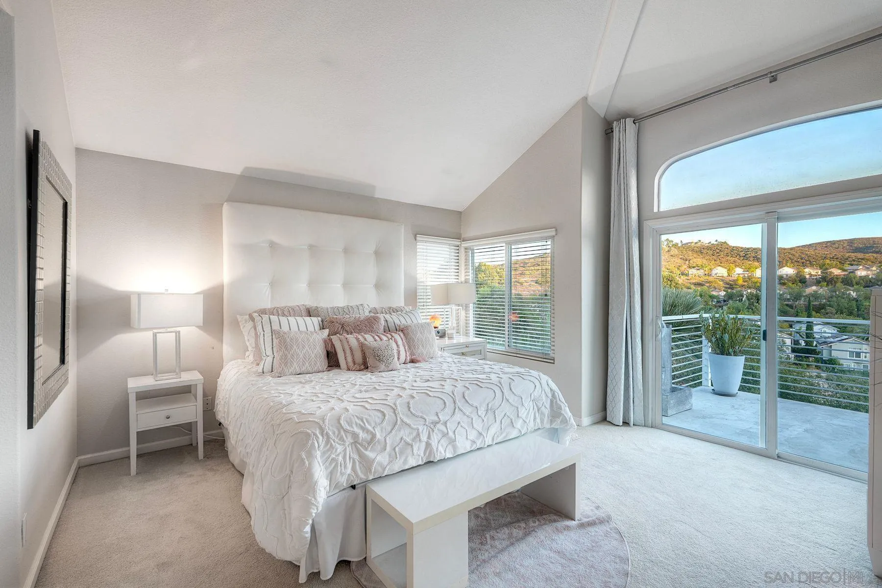 https://cdn.realtyfeed.com/cdn/127/260018168/66e314b8b9a30e1a0109269ba9c15e84.webp