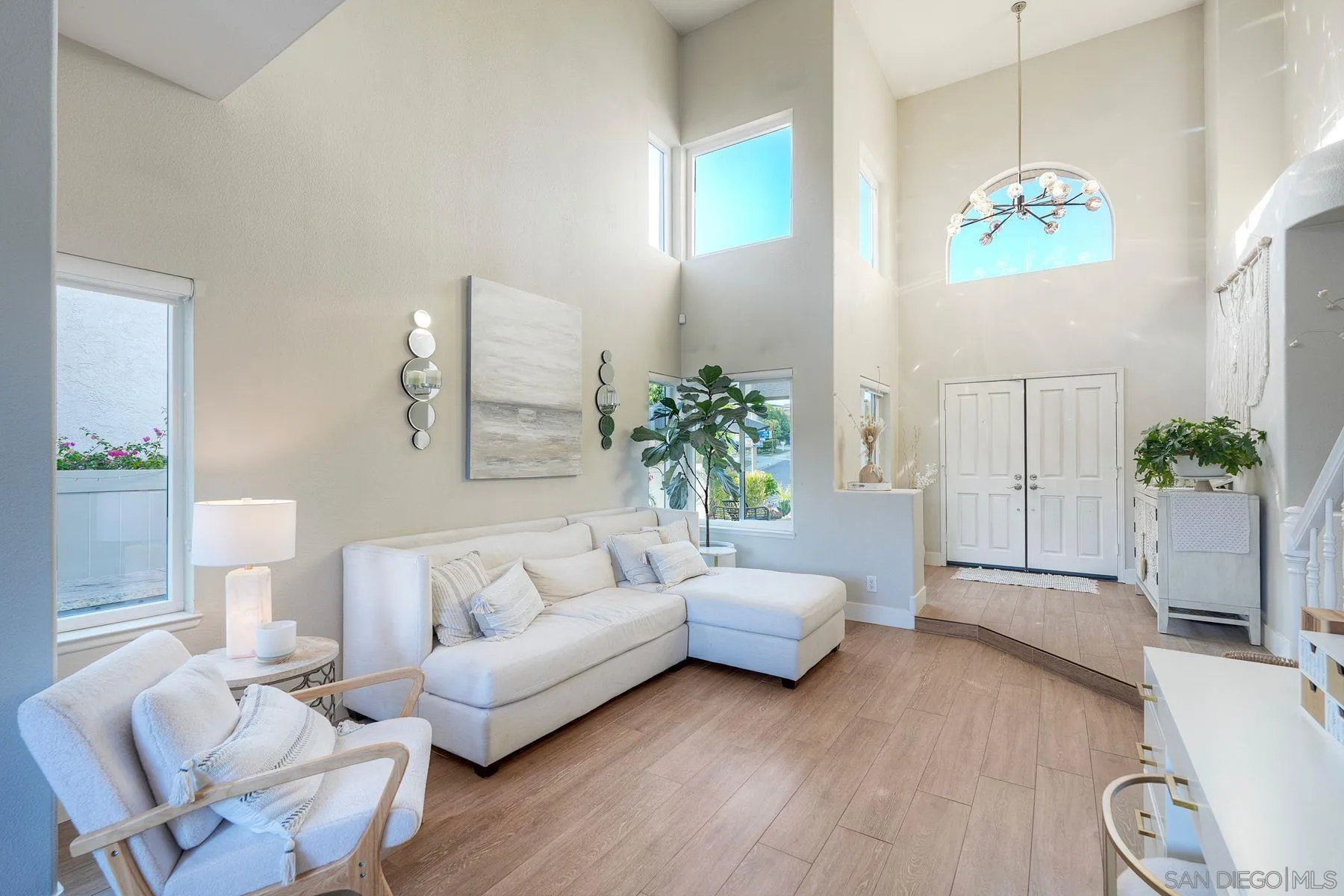https://cdn.realtyfeed.com/cdn/127/260018168/7274d6c45b1e42076af99ec8cf0c1d4c.webp