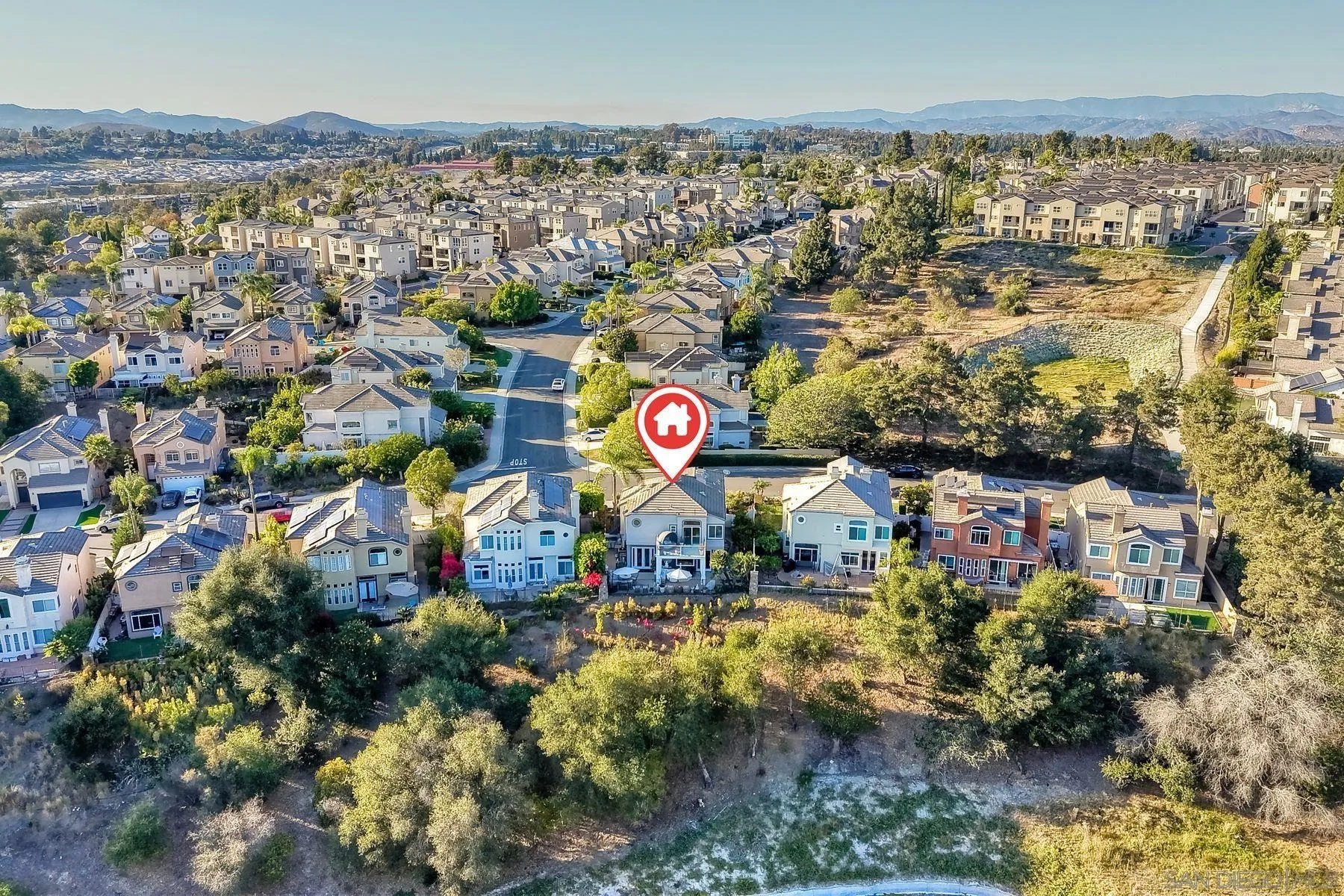https://cdn.realtyfeed.com/cdn/127/260018168/d8384f2ac1ee922bfcb6fe94bd0d38d2.webp