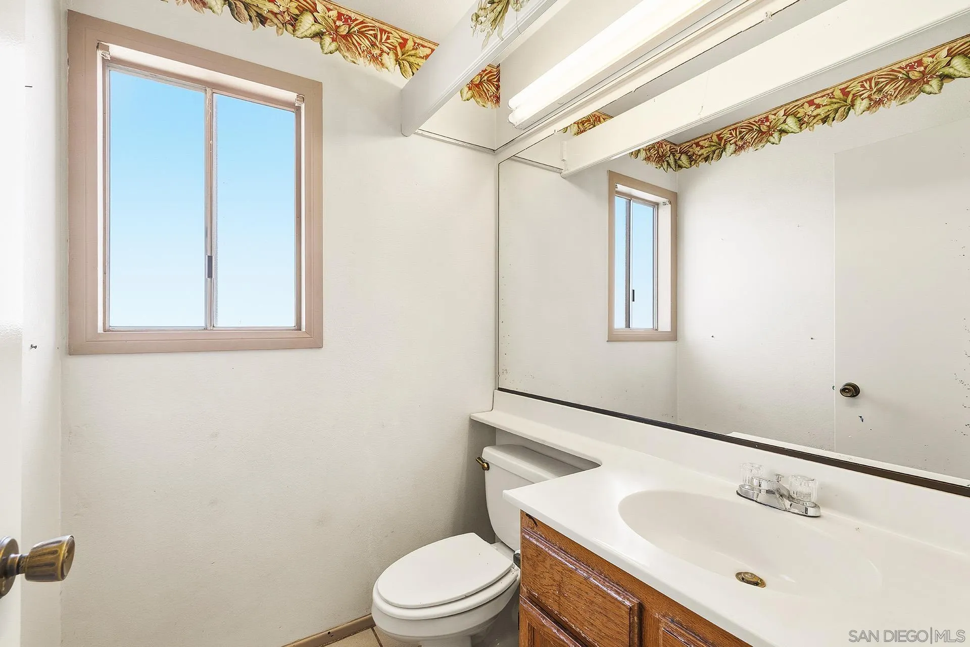 https://cdn.realtyfeed.com/cdn/127/260018170/e38a15c0f5f1908a13a9fbec9bba0d0c.webp