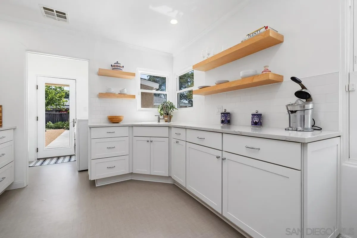 https://cdn.realtyfeed.com/cdn/127/260018175/5130135bc39d37246d85ad5b5e664d8a.webp