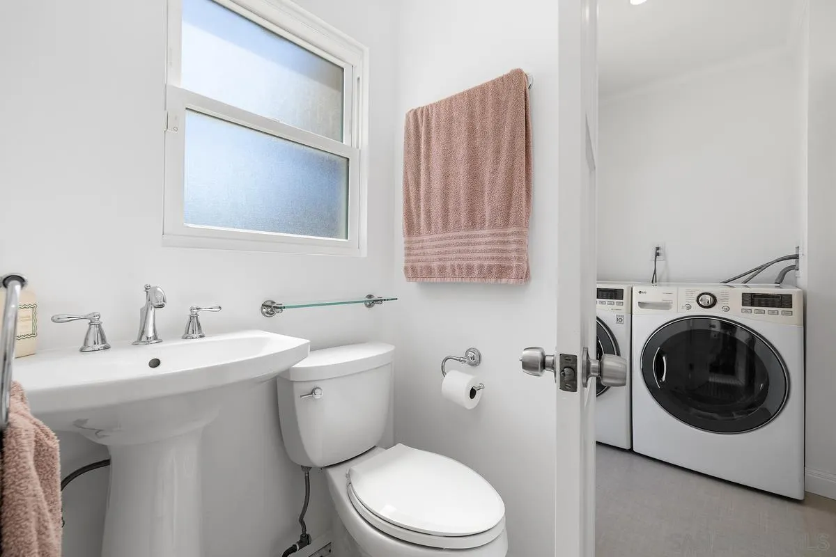 https://cdn.realtyfeed.com/cdn/127/260018175/609c52237b9f2ad2e98c5416ce38a804.webp