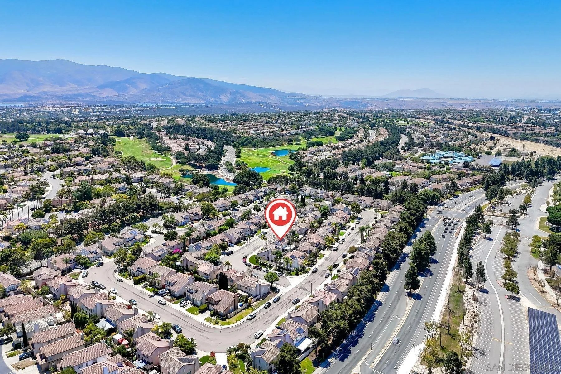 https://cdn.realtyfeed.com/cdn/127/260018176/439df18ffb81ae763893b83a4ac7c88c.webp
