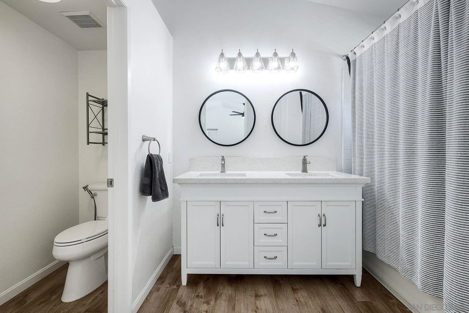 https://cdn.realtyfeed.com/cdn/127/260018176/49925a75ce1e63bc79b00c286b31c973.webp