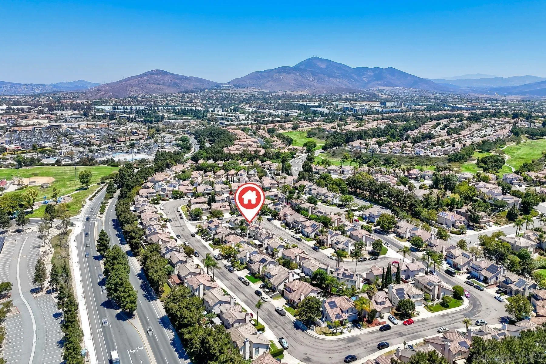 https://cdn.realtyfeed.com/cdn/127/260018176/7ad9faf91666357f5abcd58cd10910f2.webp